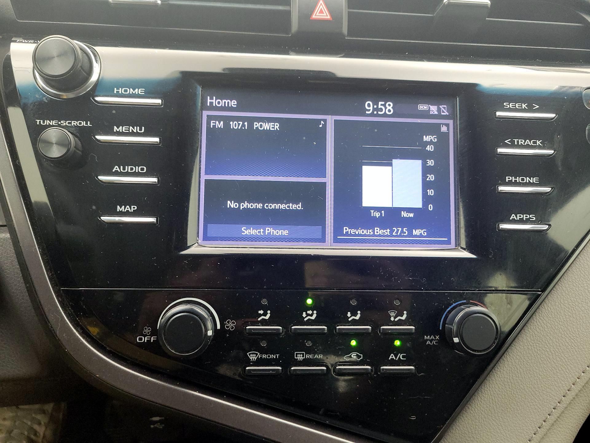 Thumbnail: 2019 Toyota Camry - 15