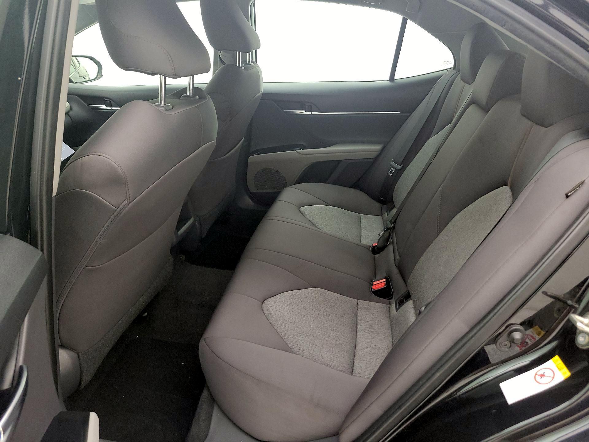 Thumbnail: 2019 Toyota Camry - 19
