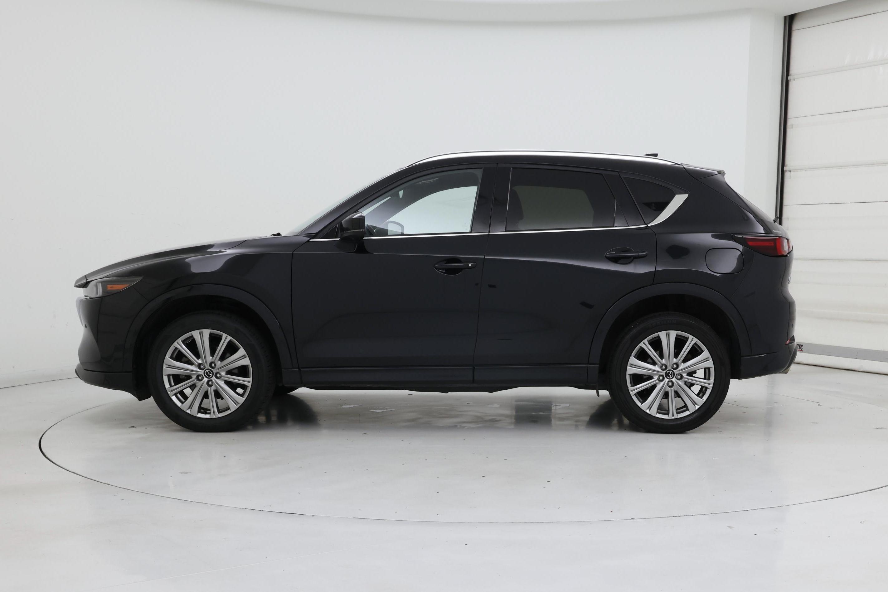 Thumbnail: 2022 Mazda CX-5 - 3