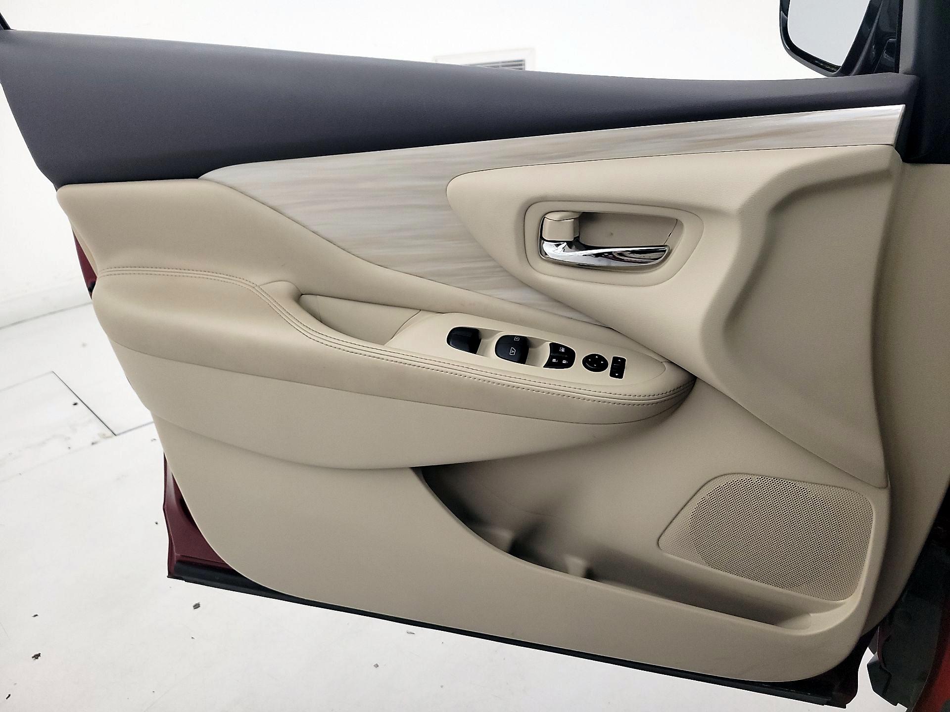 Thumbnail: 2015 Nissan Murano - 12