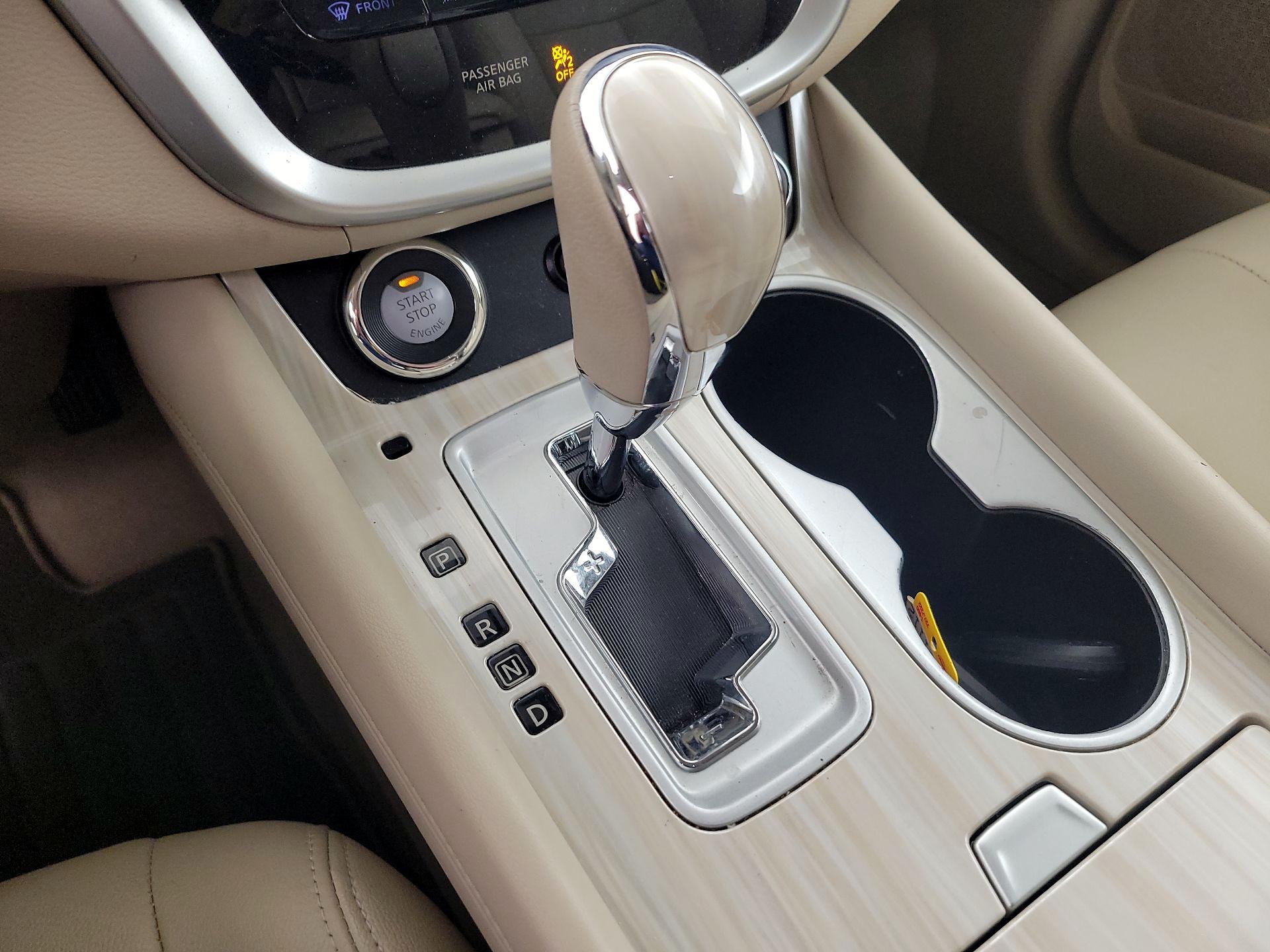 Thumbnail: 2015 Nissan Murano - 16