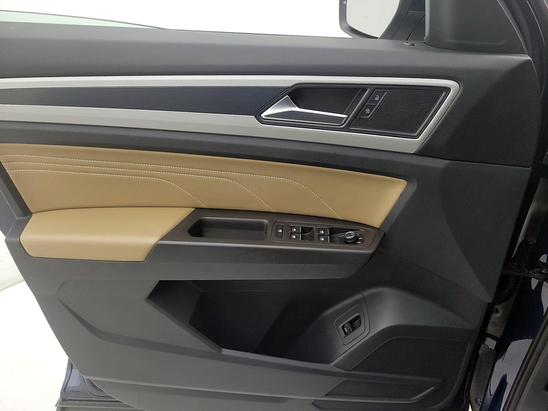 Thumbnail: 2023 Volkswagen Atlas - 12