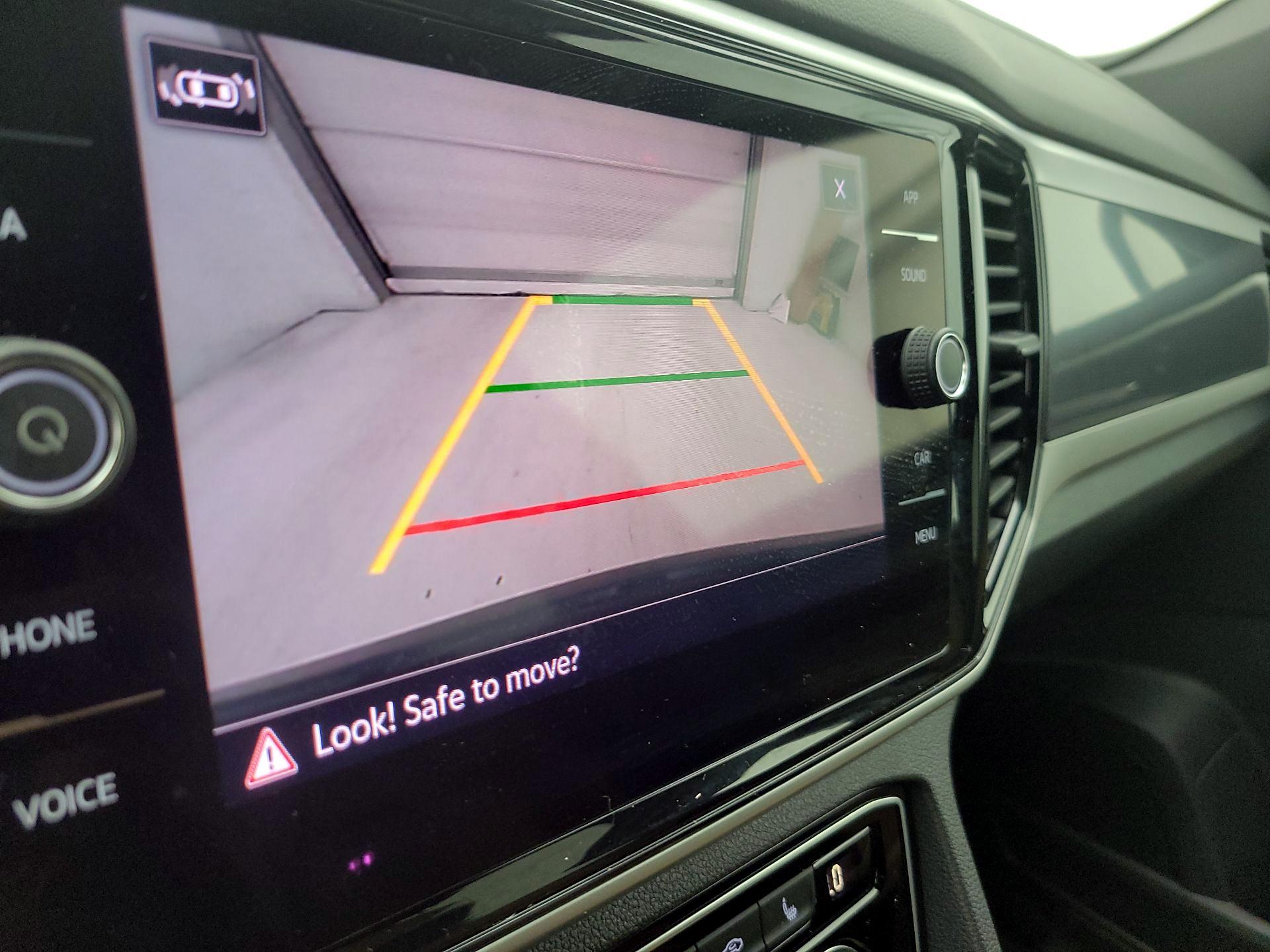 Thumbnail: 2023 Volkswagen Atlas - 14