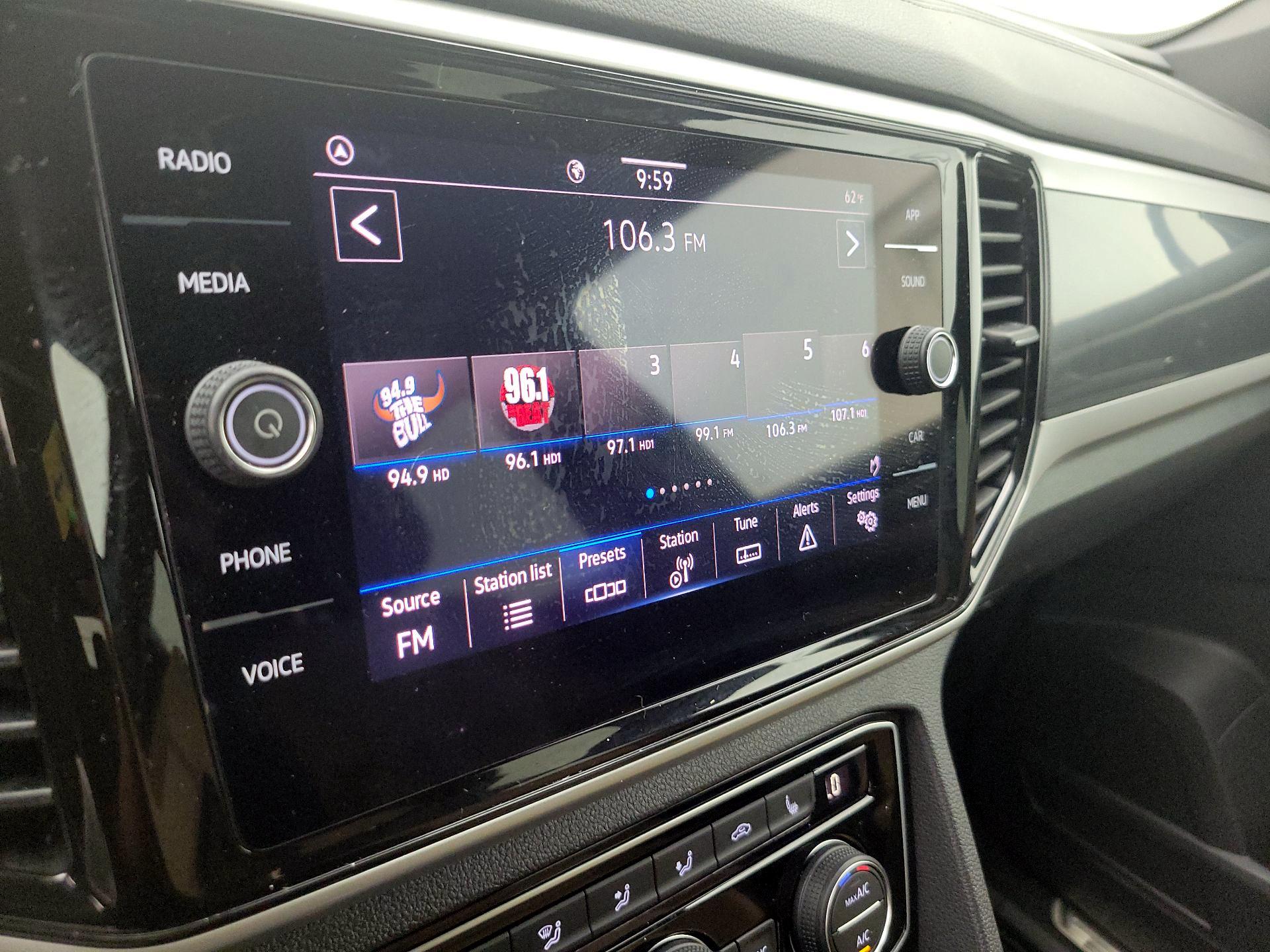 Thumbnail: 2023 Volkswagen Atlas - 15