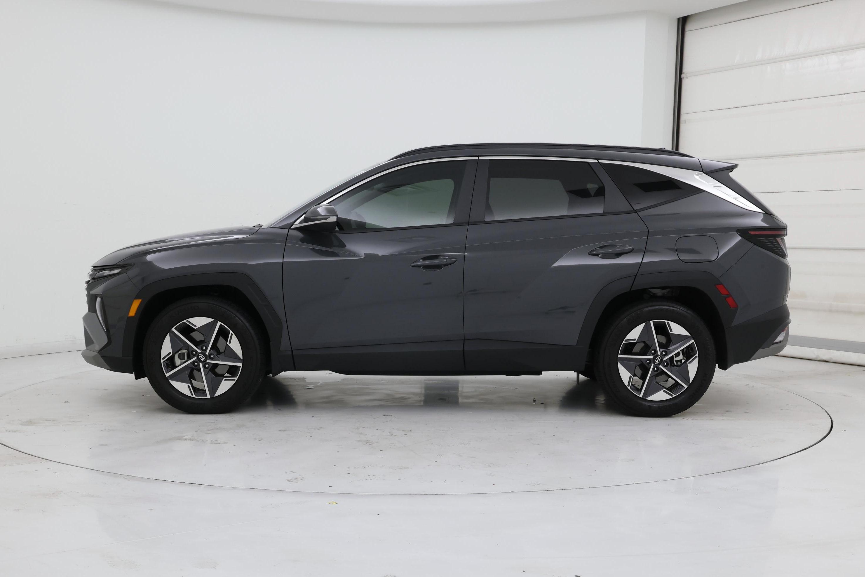 Thumbnail: 2025 Hyundai Tucson - 3