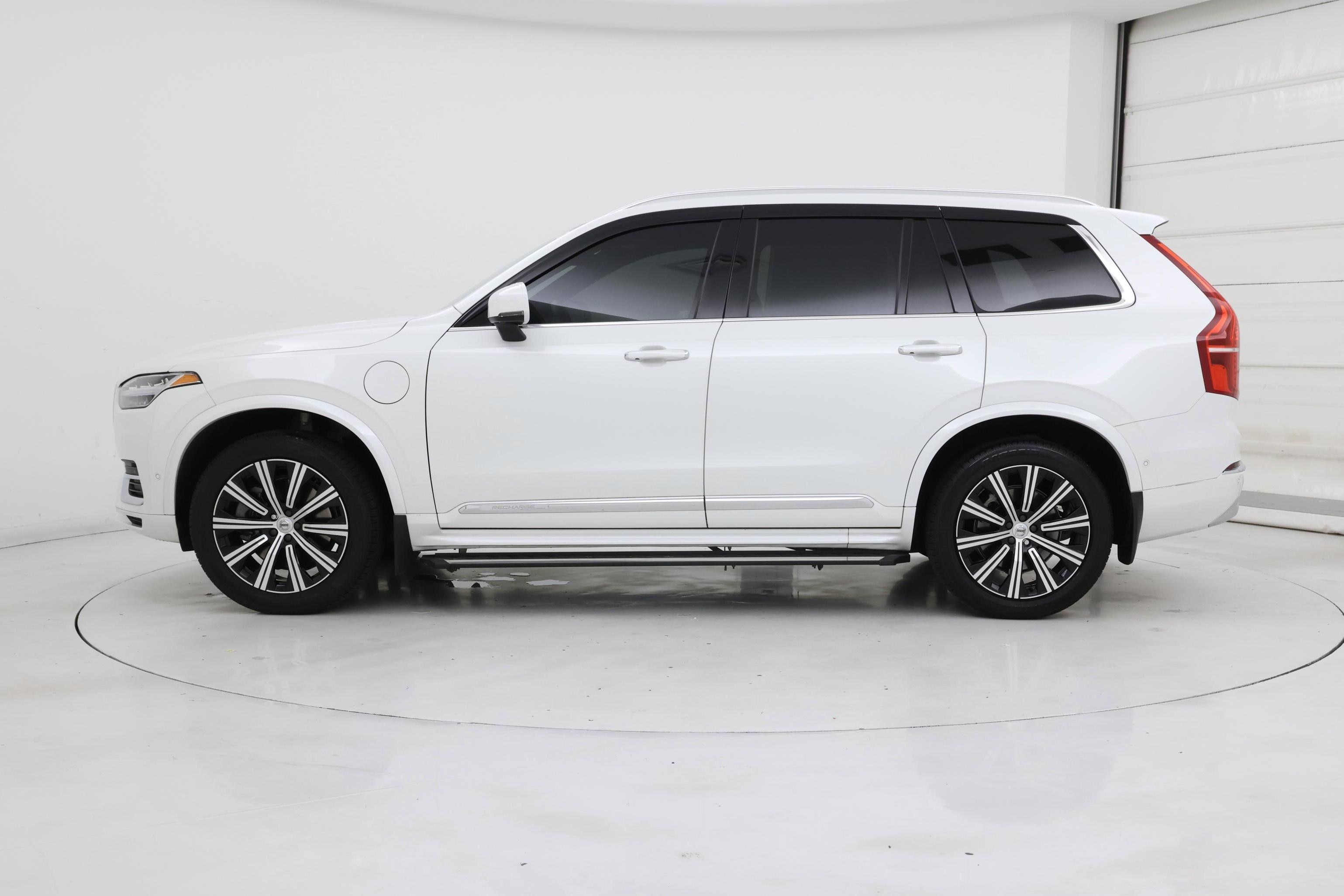 Thumbnail: 2022 Volvo XC90 - 3