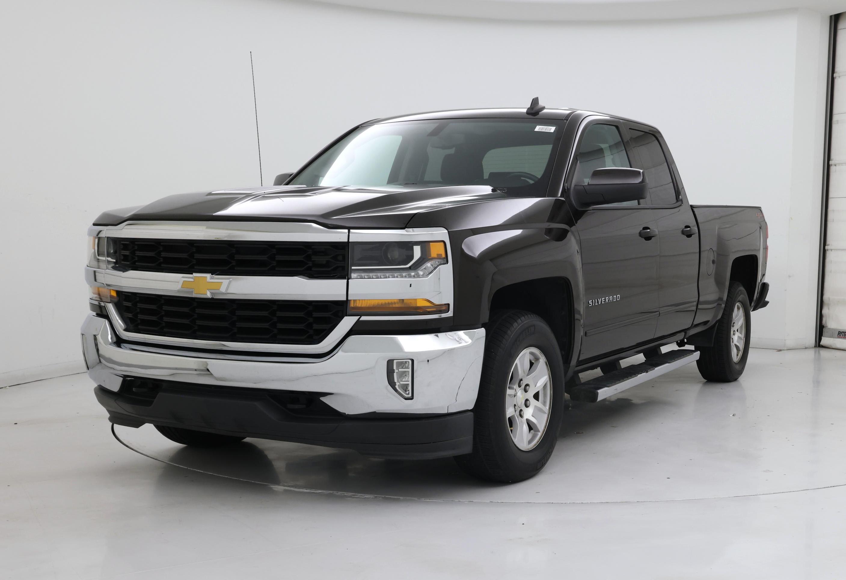Thumbnail: 2018 Chevrolet Silverado 1500 - 4