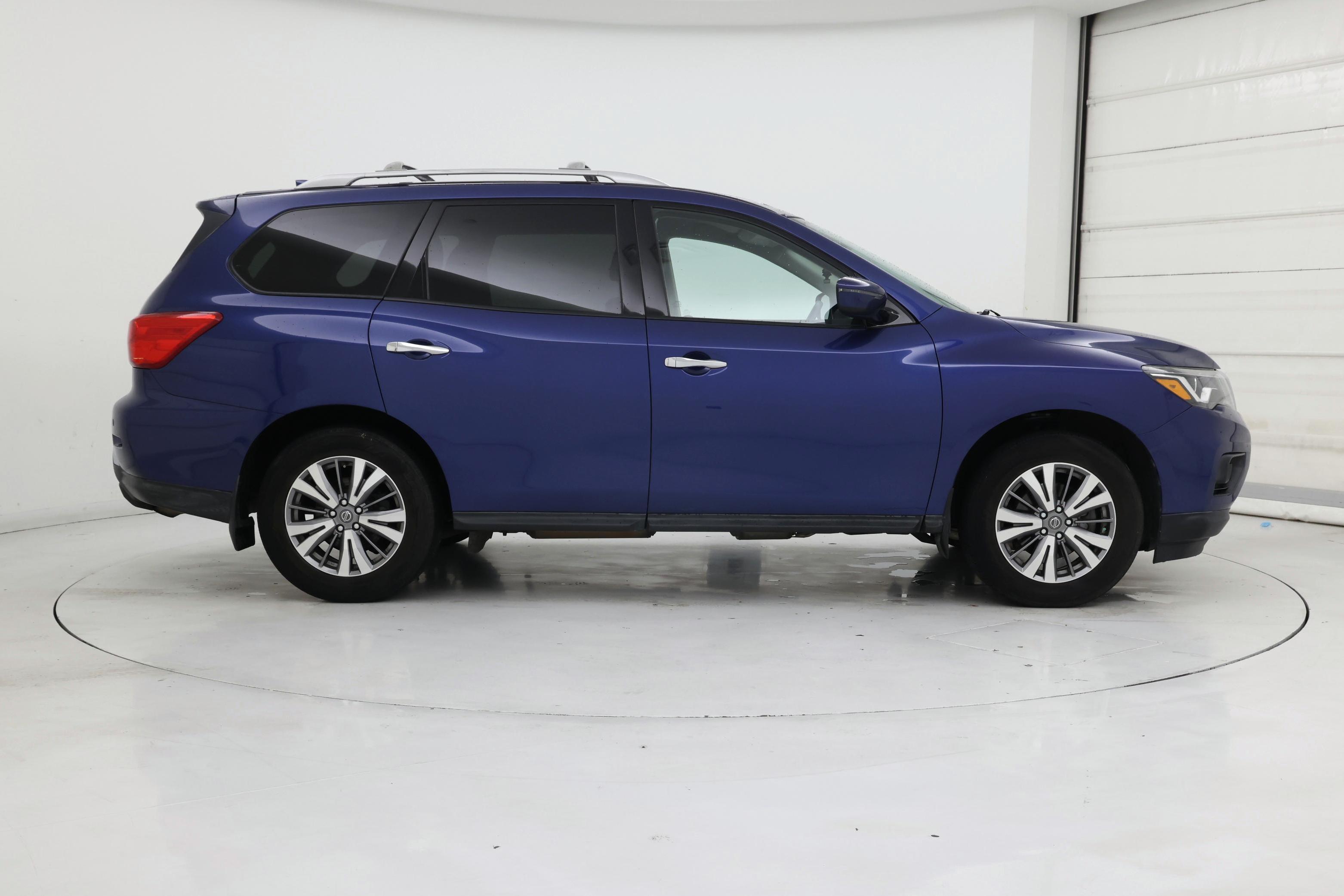 Thumbnail: 2019 Nissan Pathfinder - 7