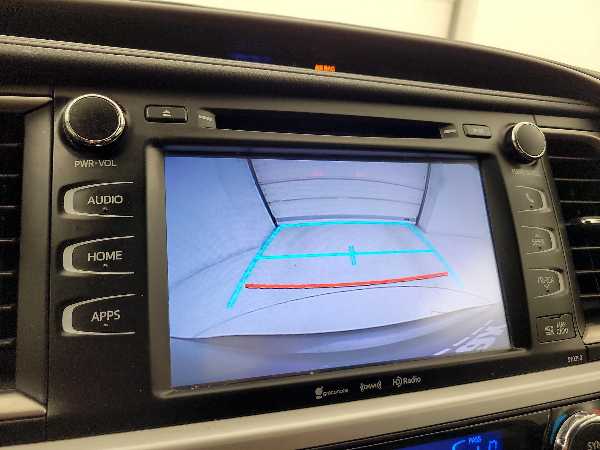 Thumbnail: 2019 Toyota Highlander - 15