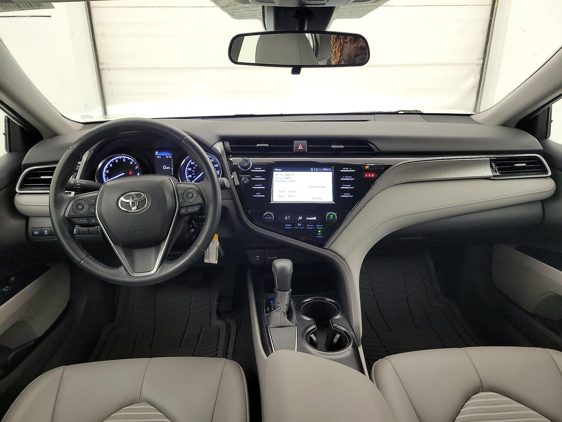 Thumbnail: 2019 Toyota Camry - 9