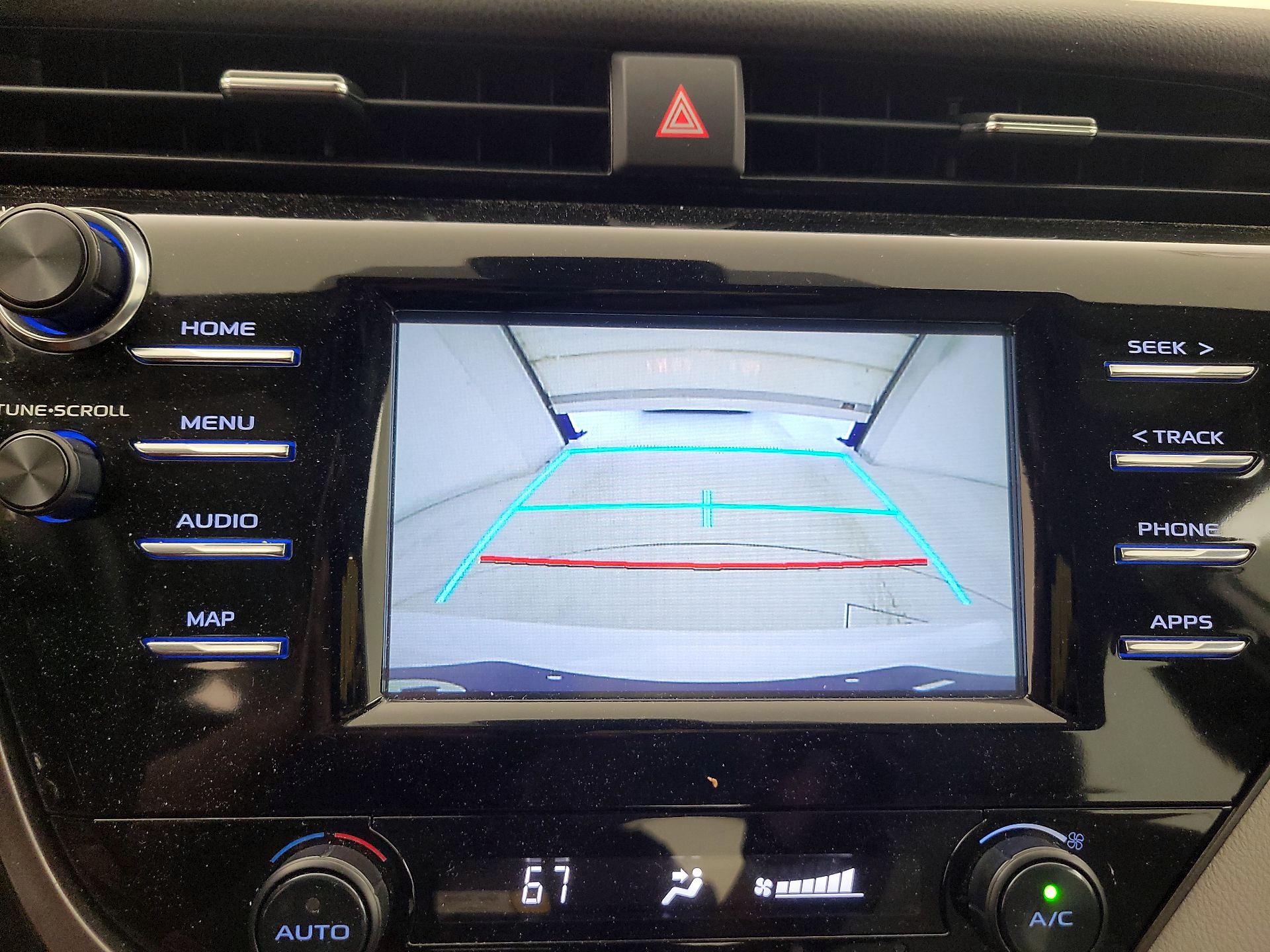 Thumbnail: 2019 Toyota Camry - 14