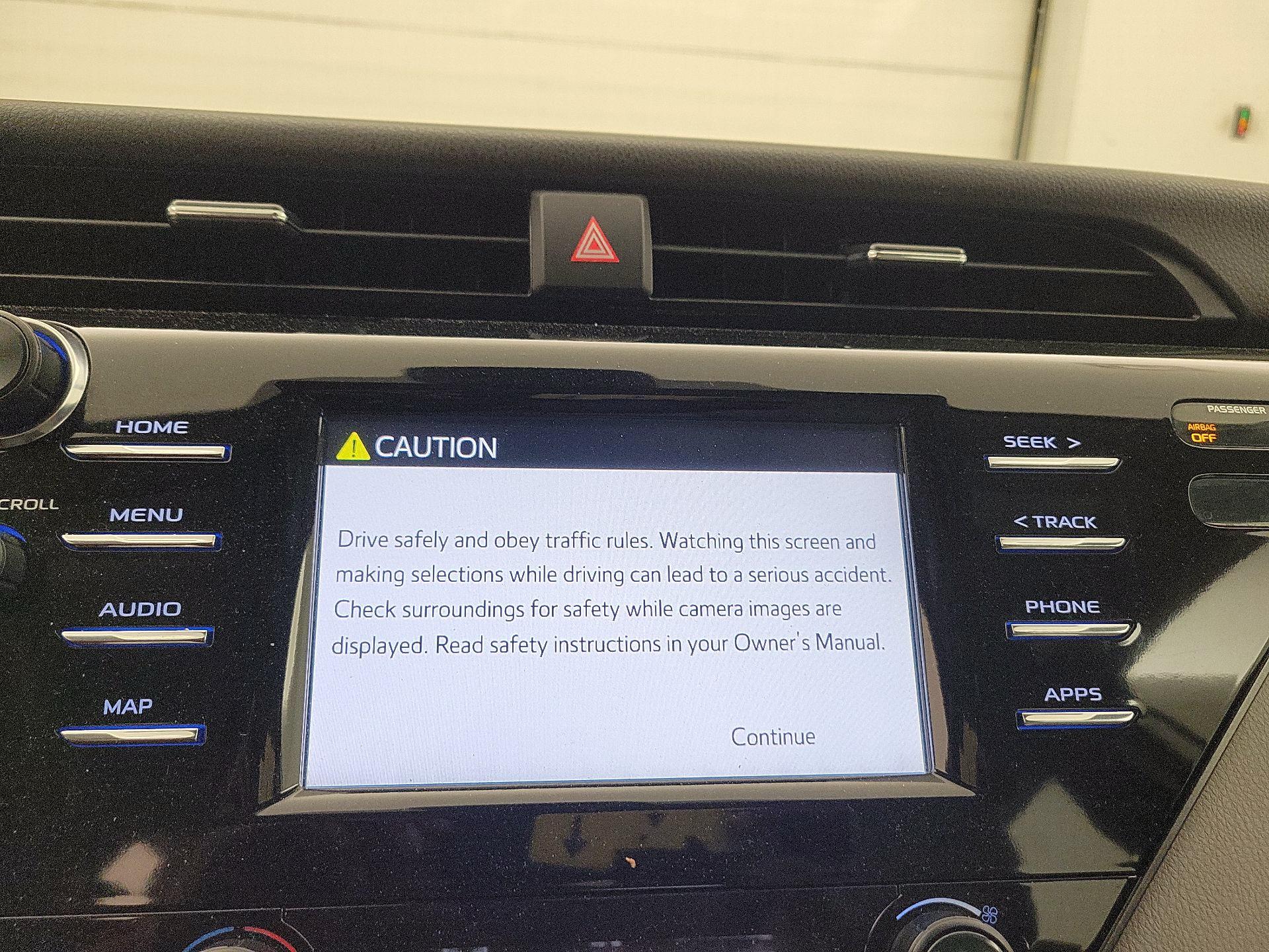 Thumbnail: 2019 Toyota Camry - 15