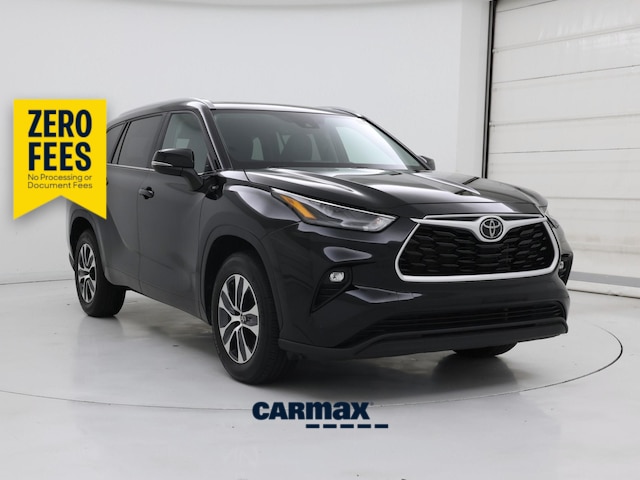 Black 2024 Toyota Highlander XLE FWD SUV / Crossover Front-Wheel Drive Automatic