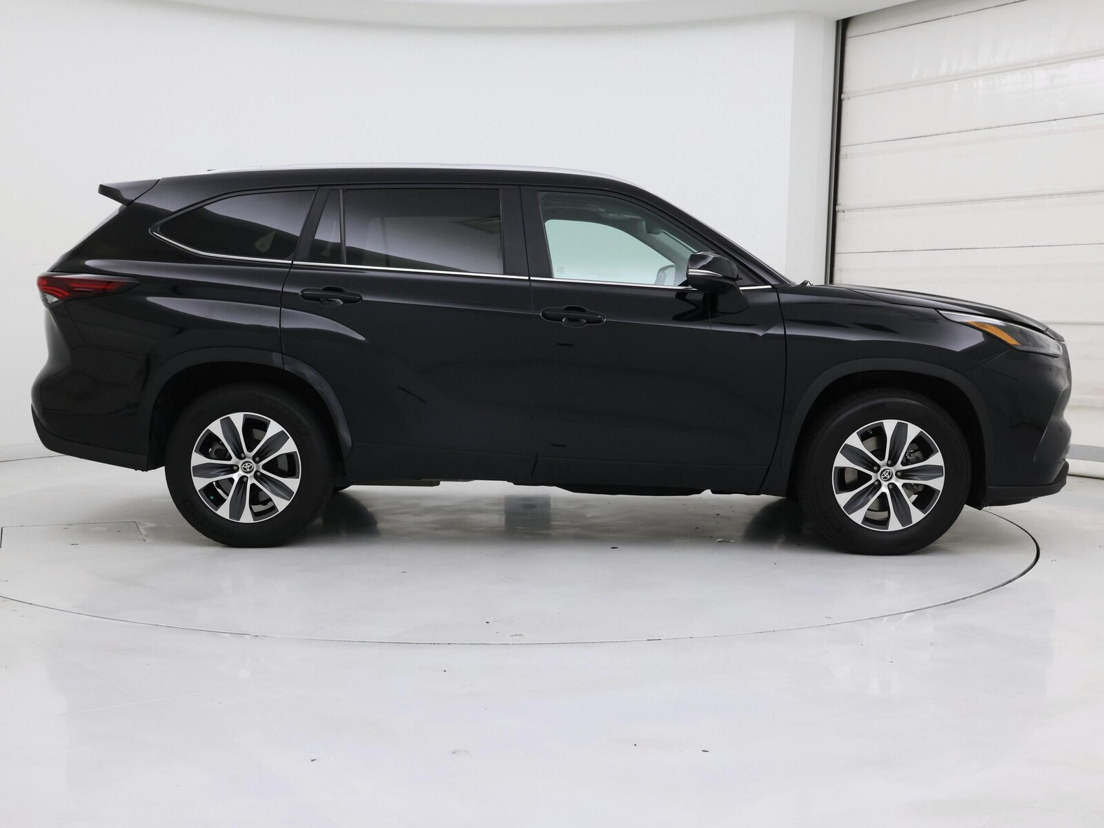 2024 Toyota Highlander XLE - Photo 8