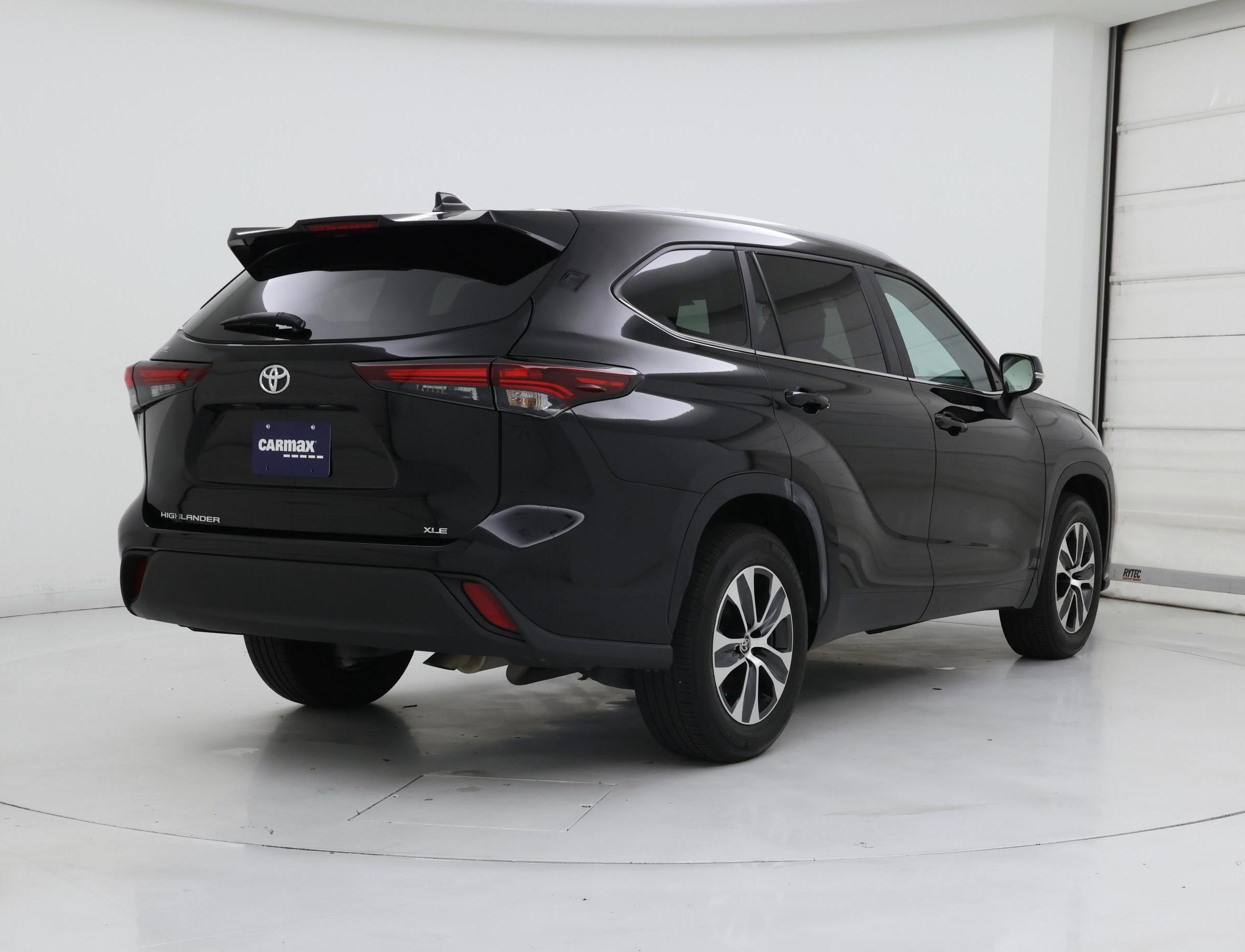 Thumbnail: 2024 Toyota Highlander - 8