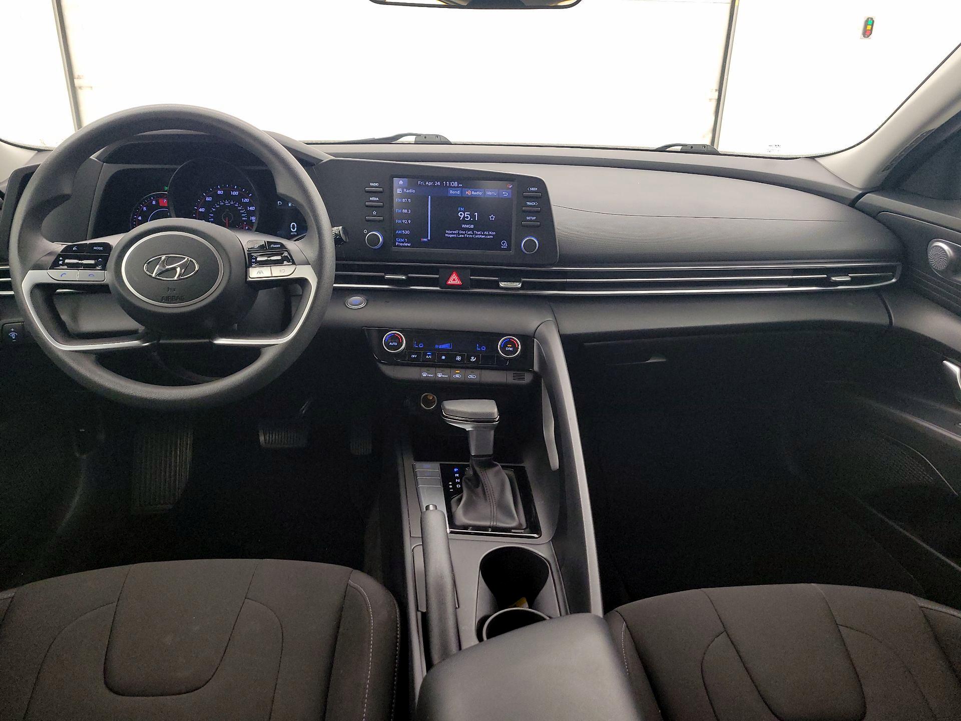 Thumbnail: 2022 Hyundai Elantra - 9