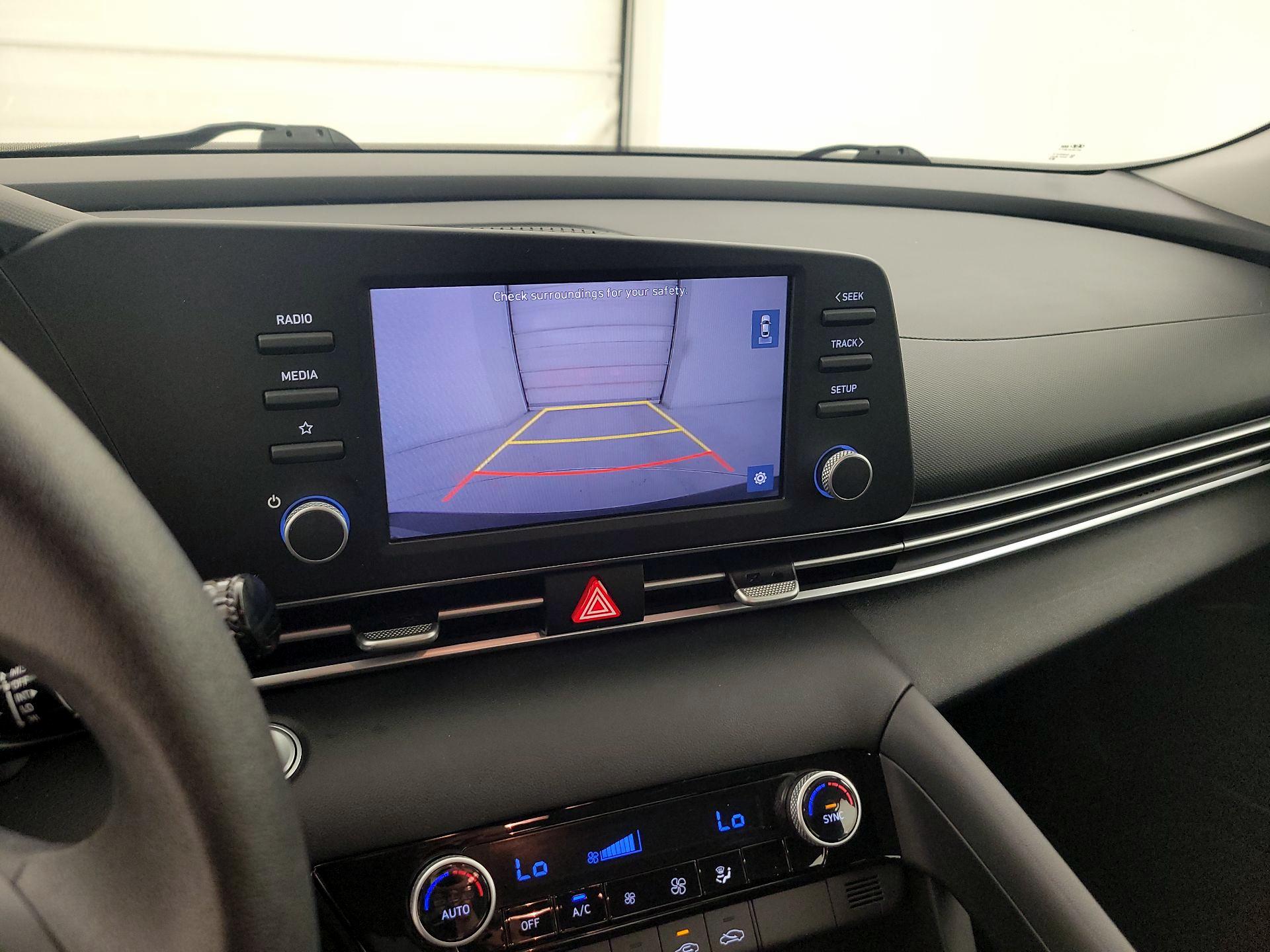 Thumbnail: 2022 Hyundai Elantra - 14