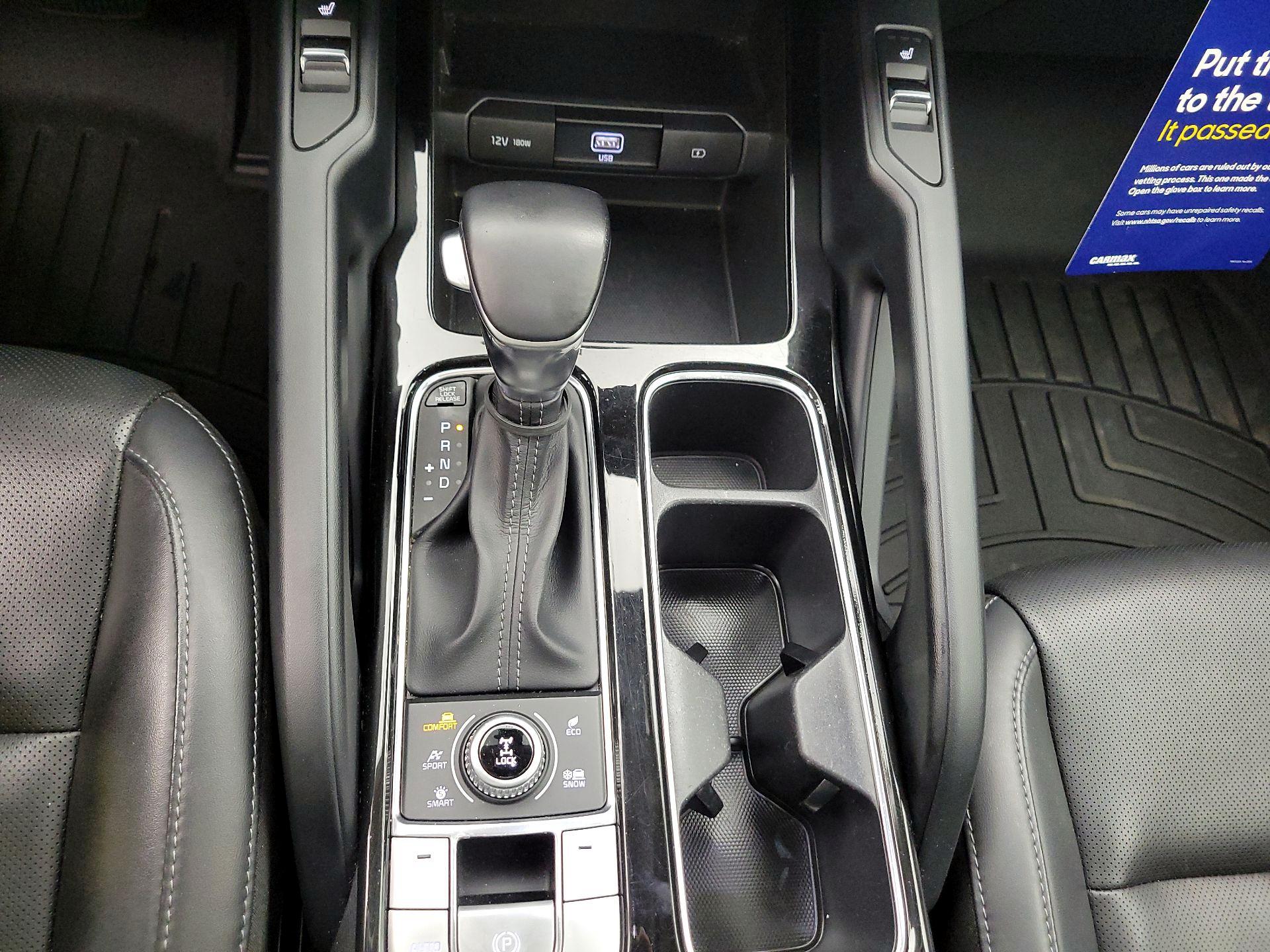 Thumbnail: 2021 Kia Telluride - 17