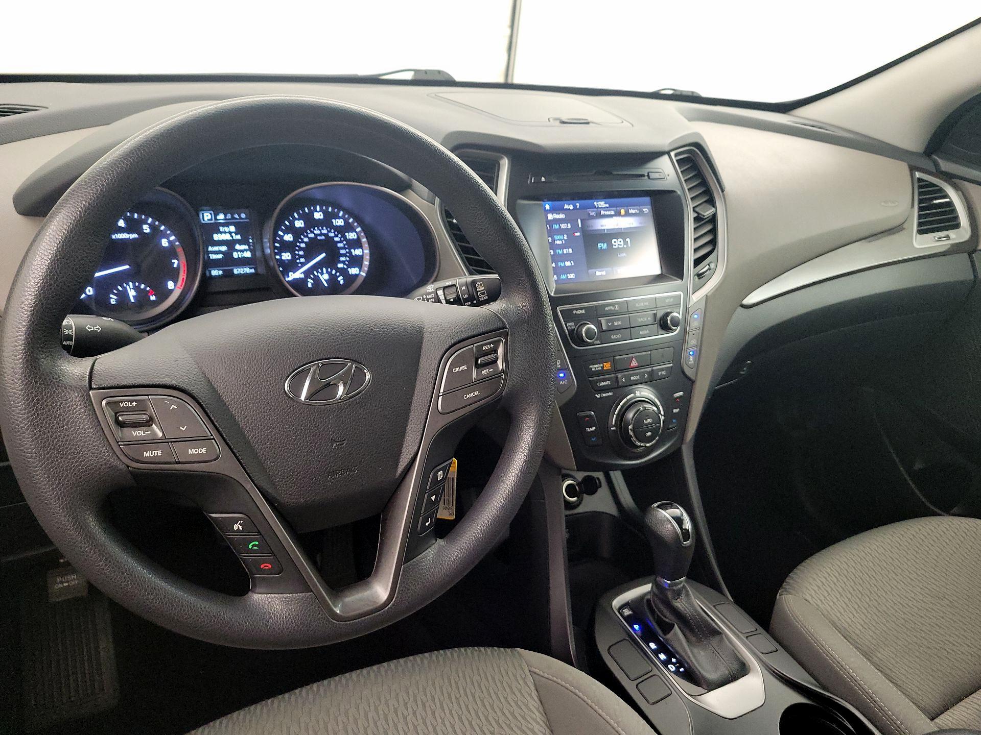 Thumbnail: 2017 Hyundai Santa Fe - 9