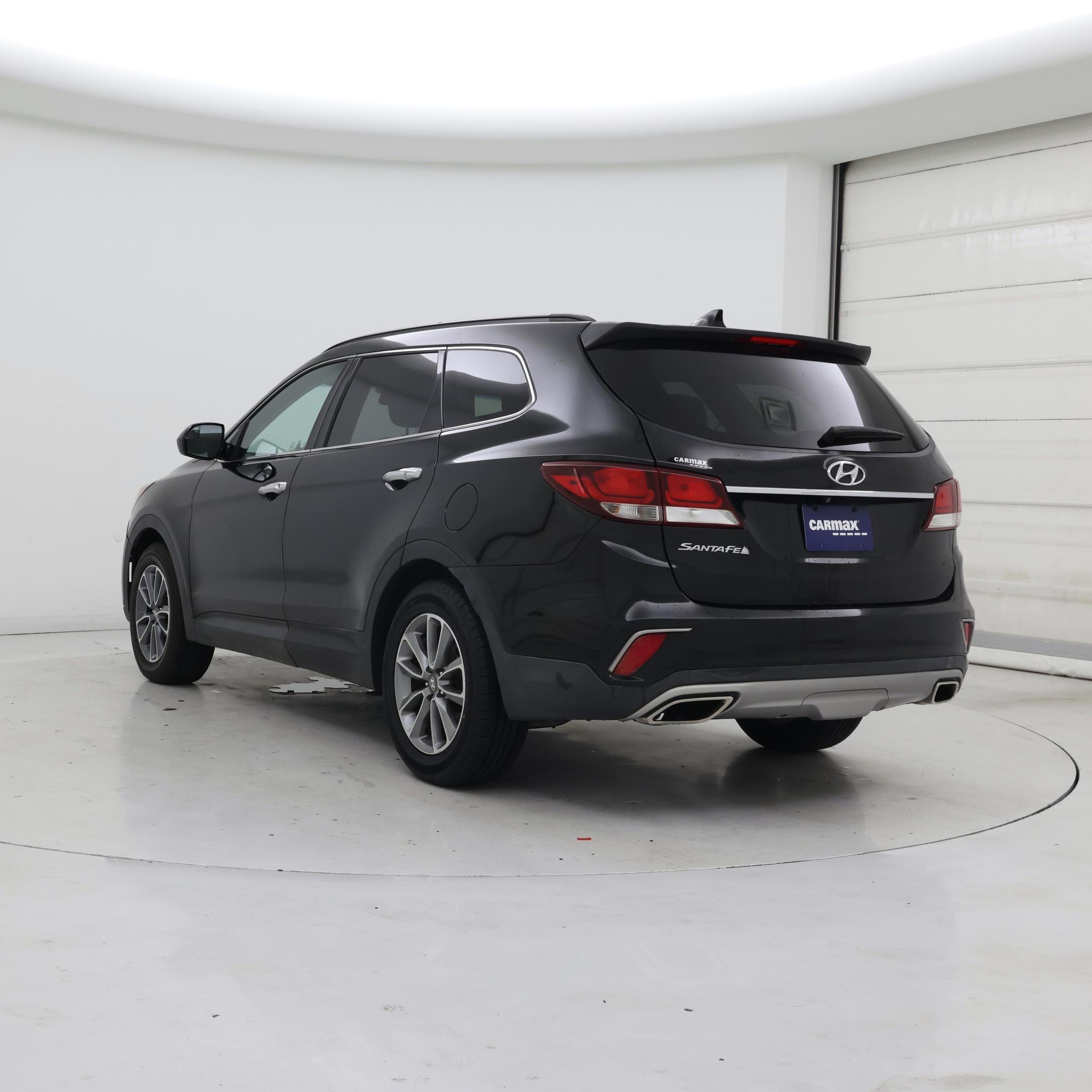 Thumbnail: 2017 Hyundai Santa Fe - 2