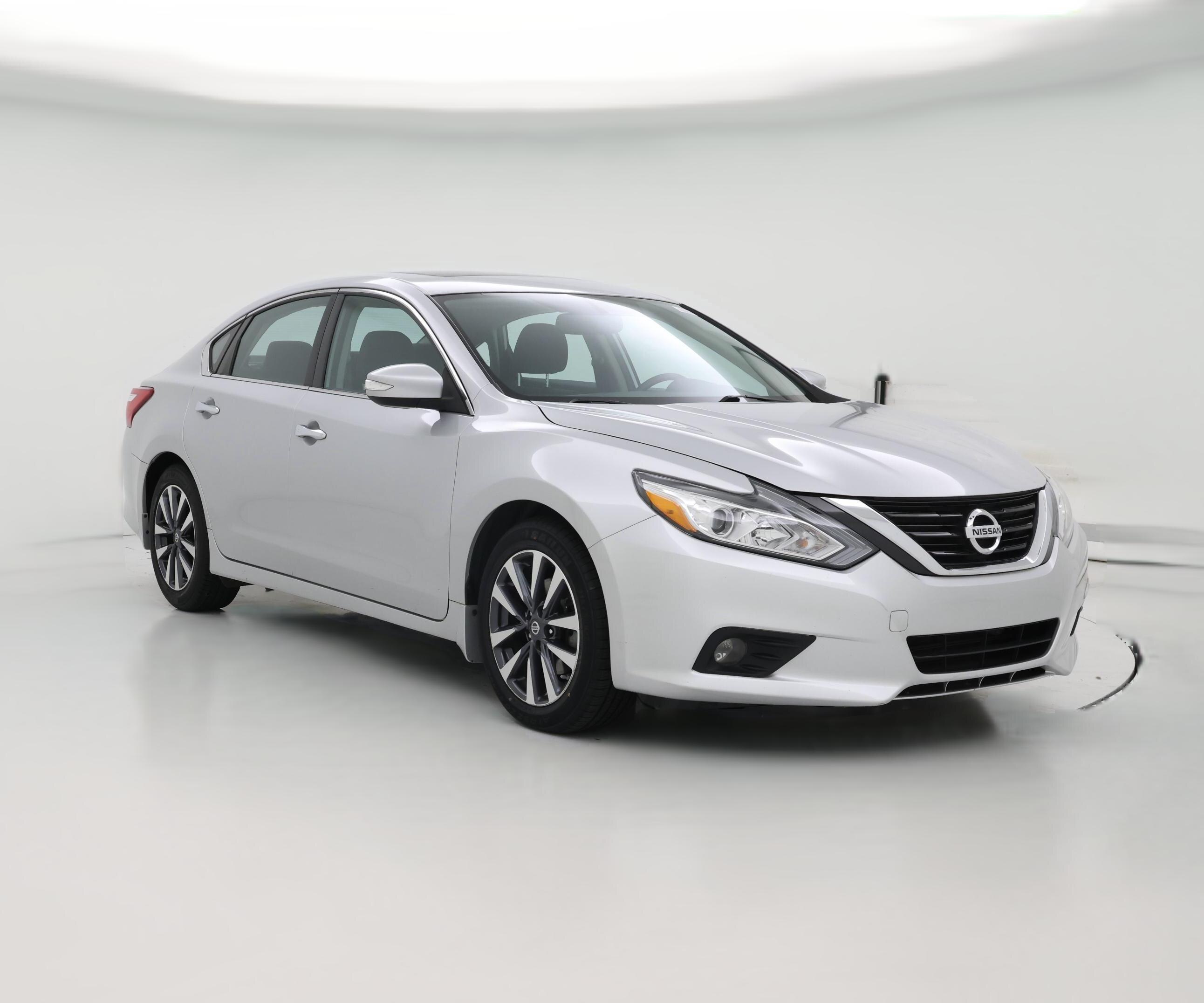 Thumbnail: 2017 Nissan Altima - 1