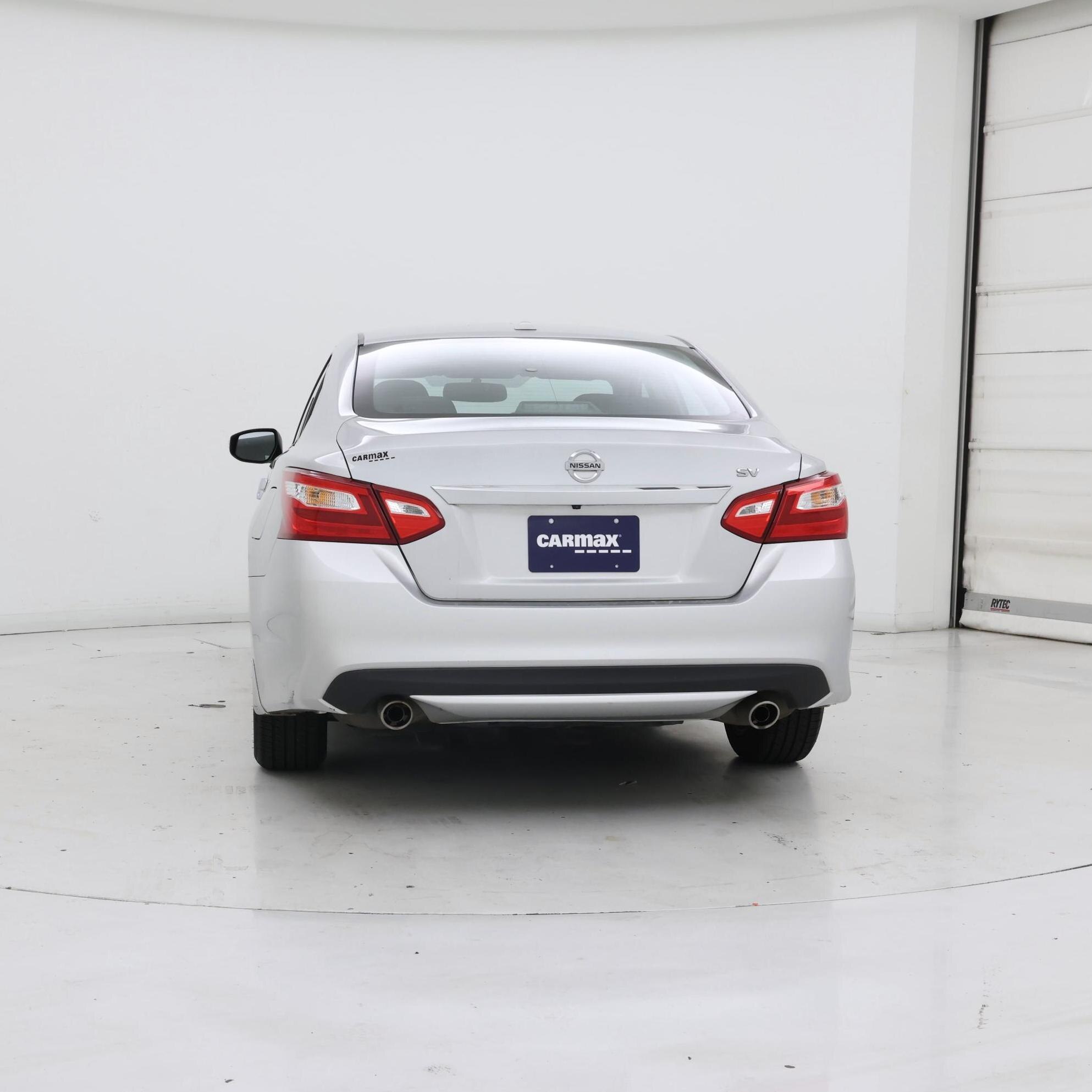 Thumbnail: 2017 Nissan Altima - 6