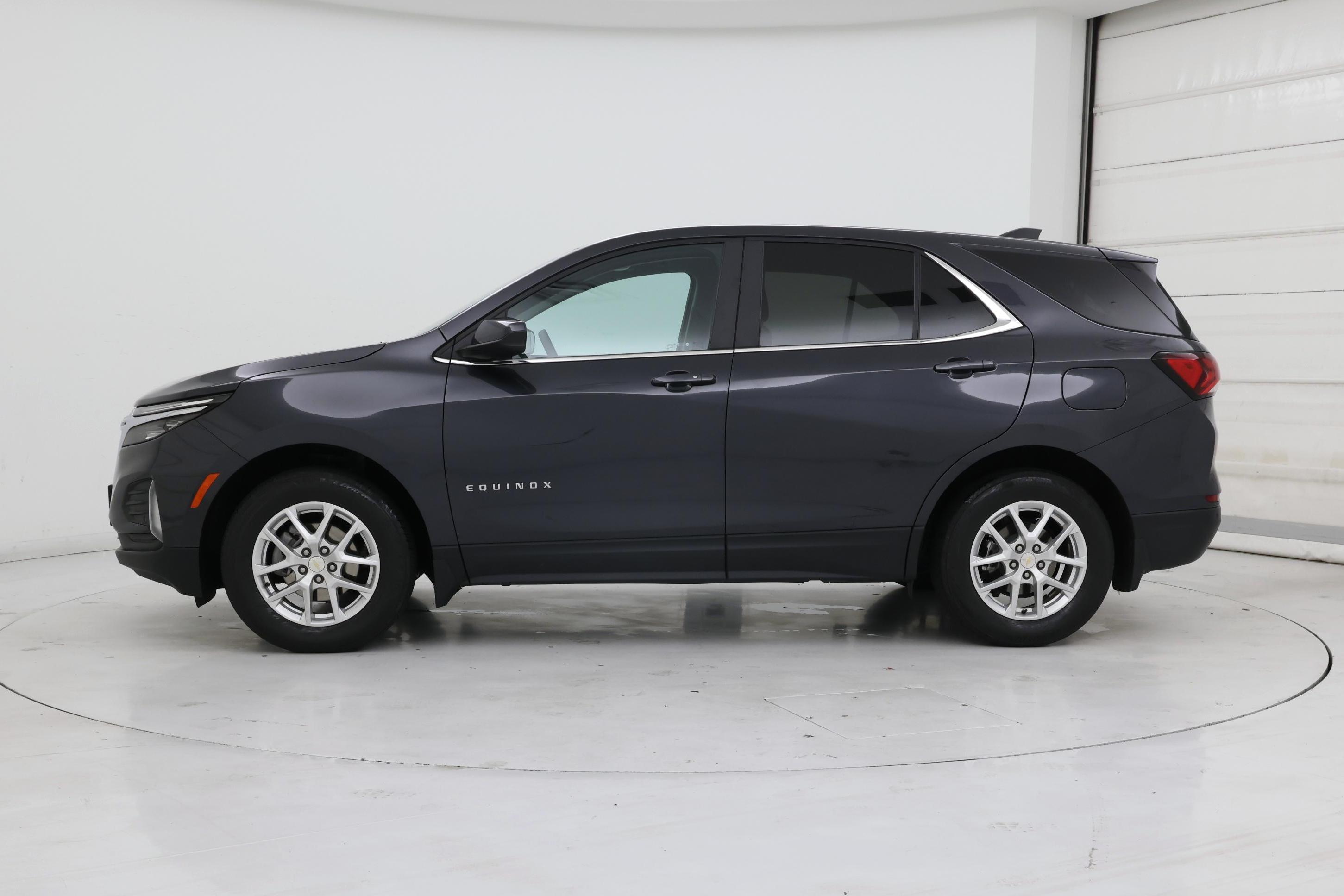Thumbnail: 2023 Chevrolet Equinox - 3