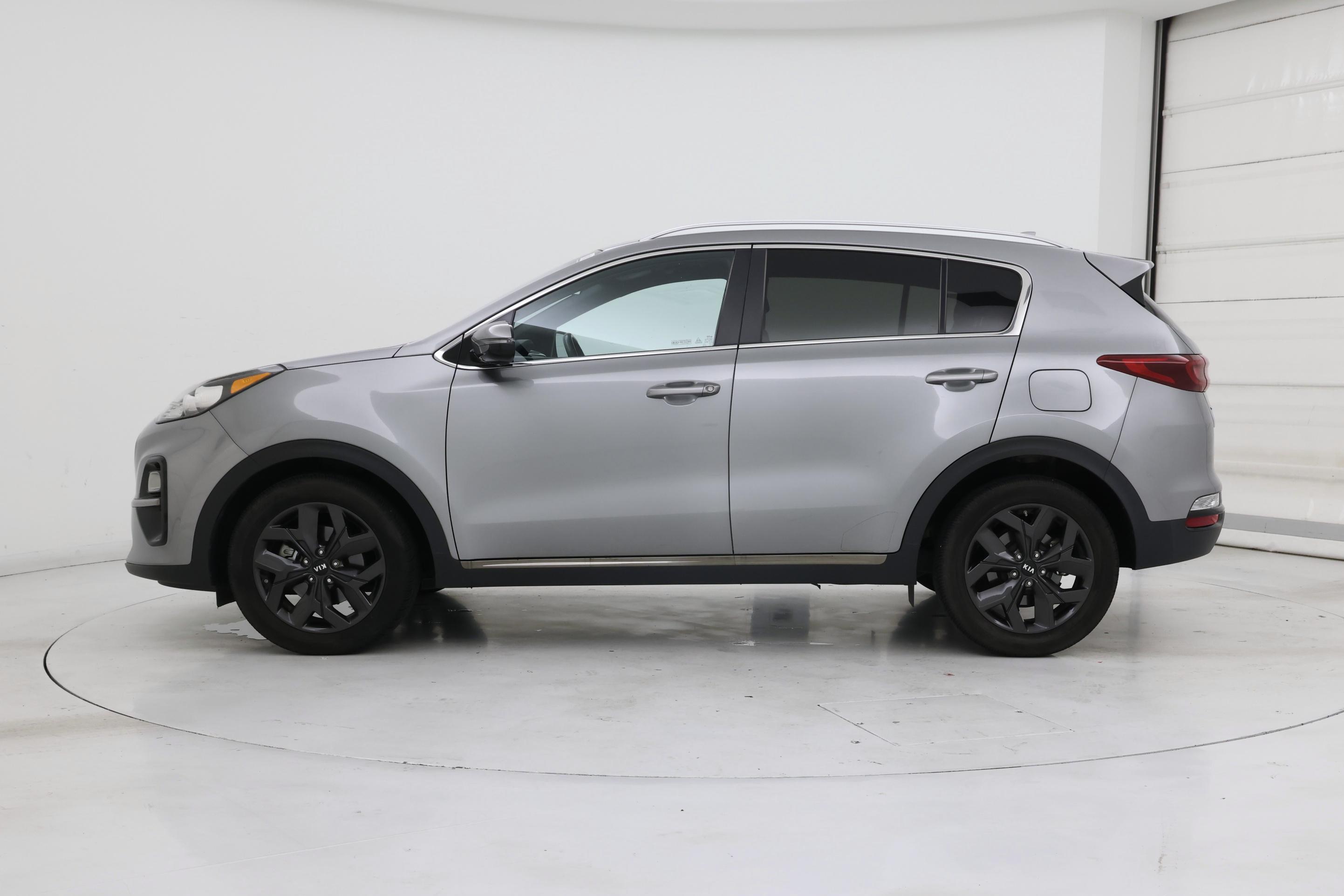 Thumbnail: 2020 Kia Sportage - 3