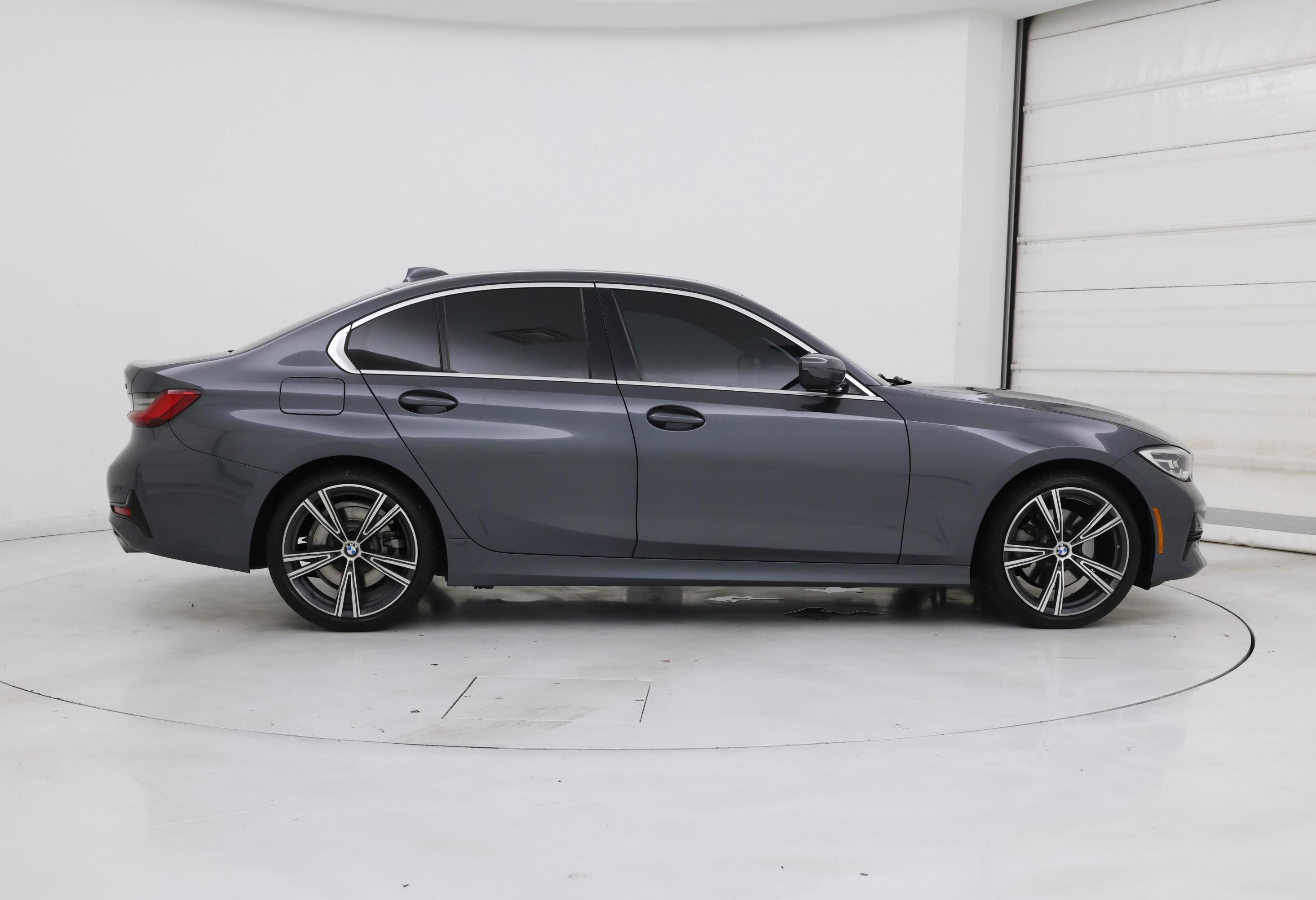 Thumbnail: 2021 BMW 3 Series - 7