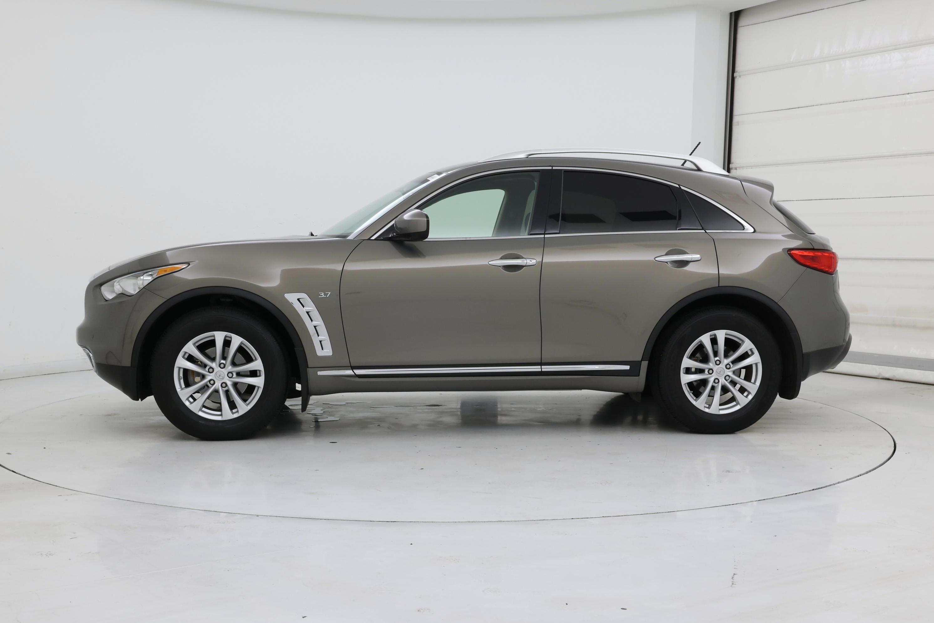 Thumbnail: 2015 INFINITI QX70 - 3