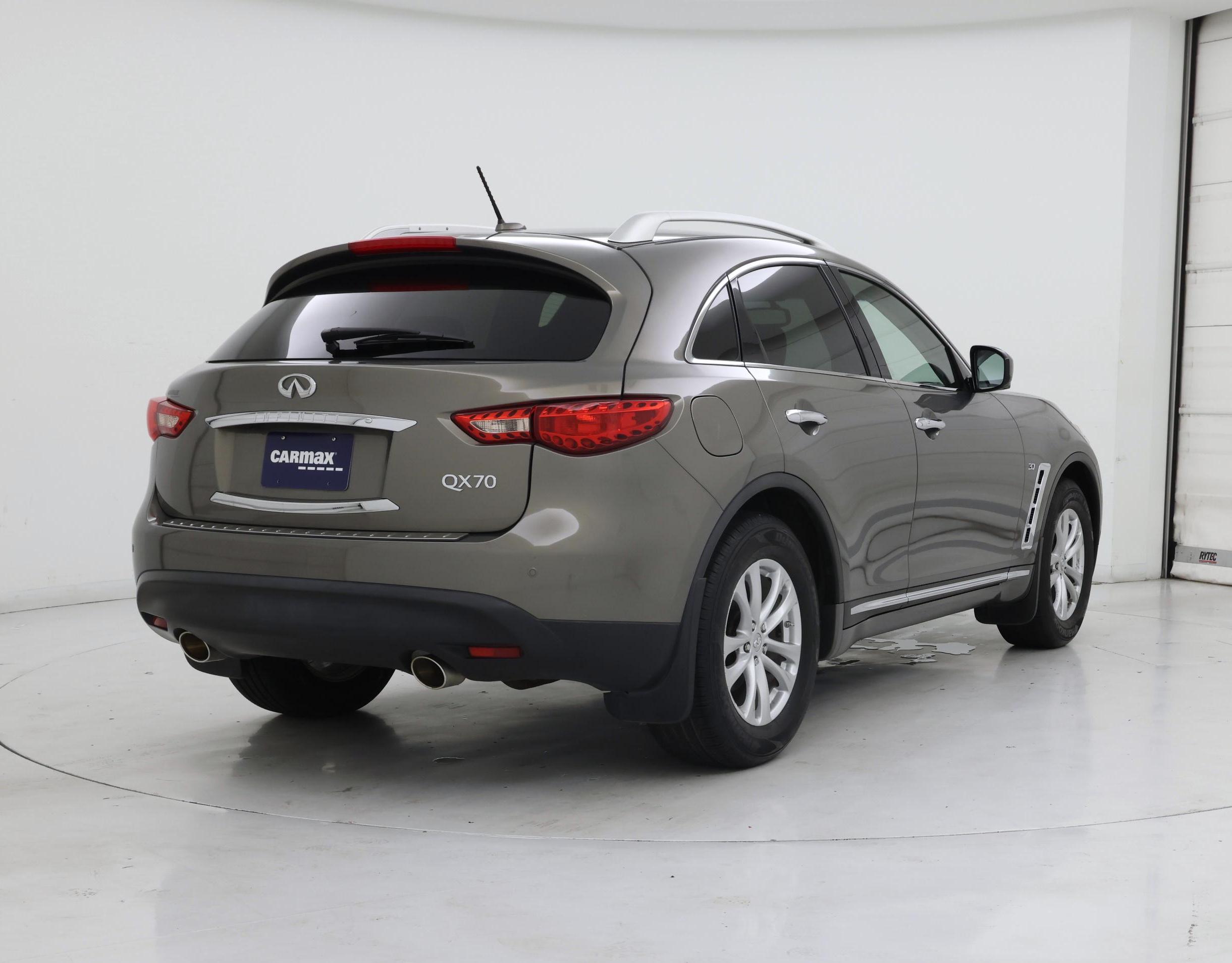 Thumbnail: 2015 INFINITI QX70 - 8
