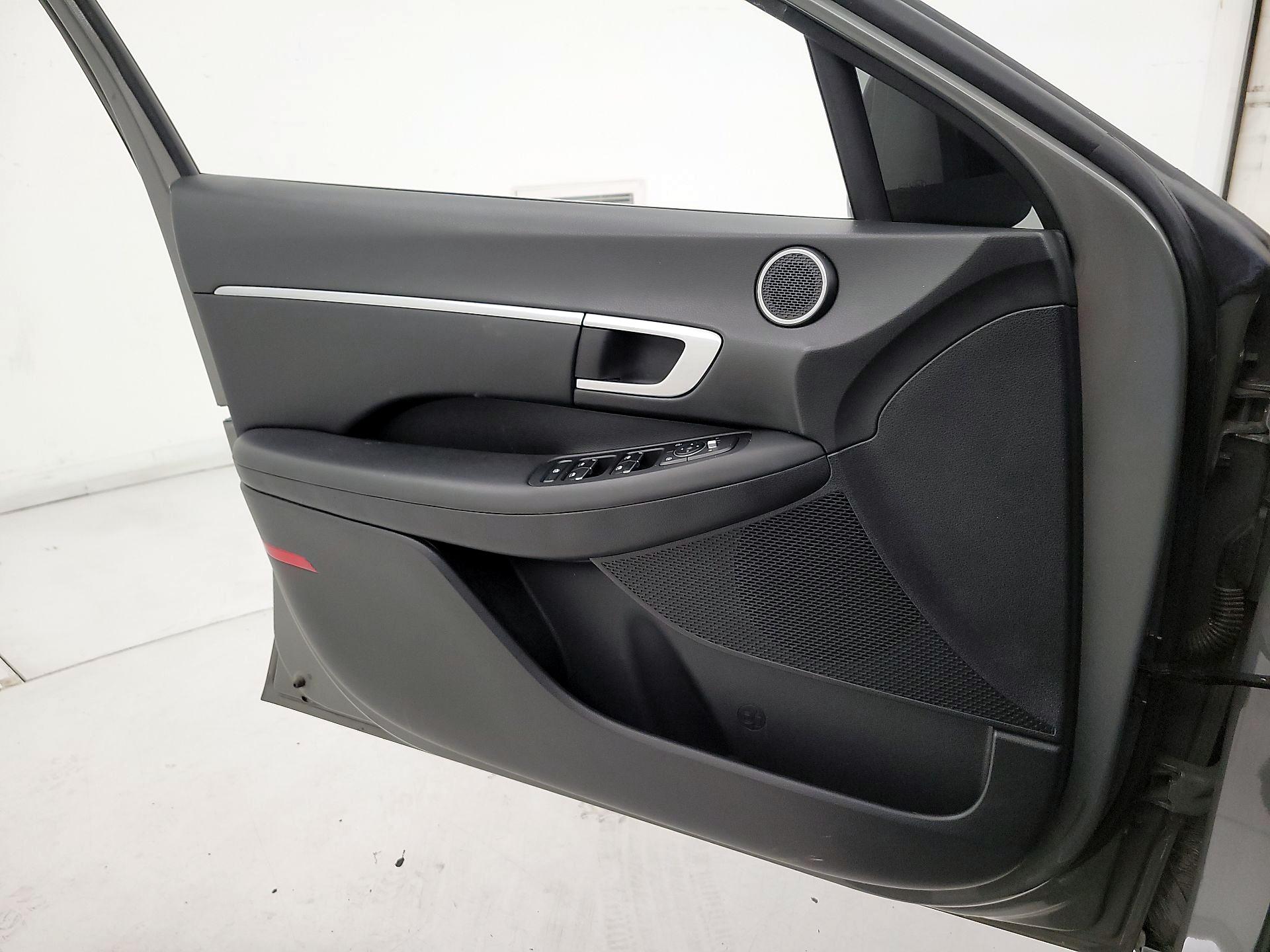 Thumbnail: 2021 Hyundai Sonata - 12