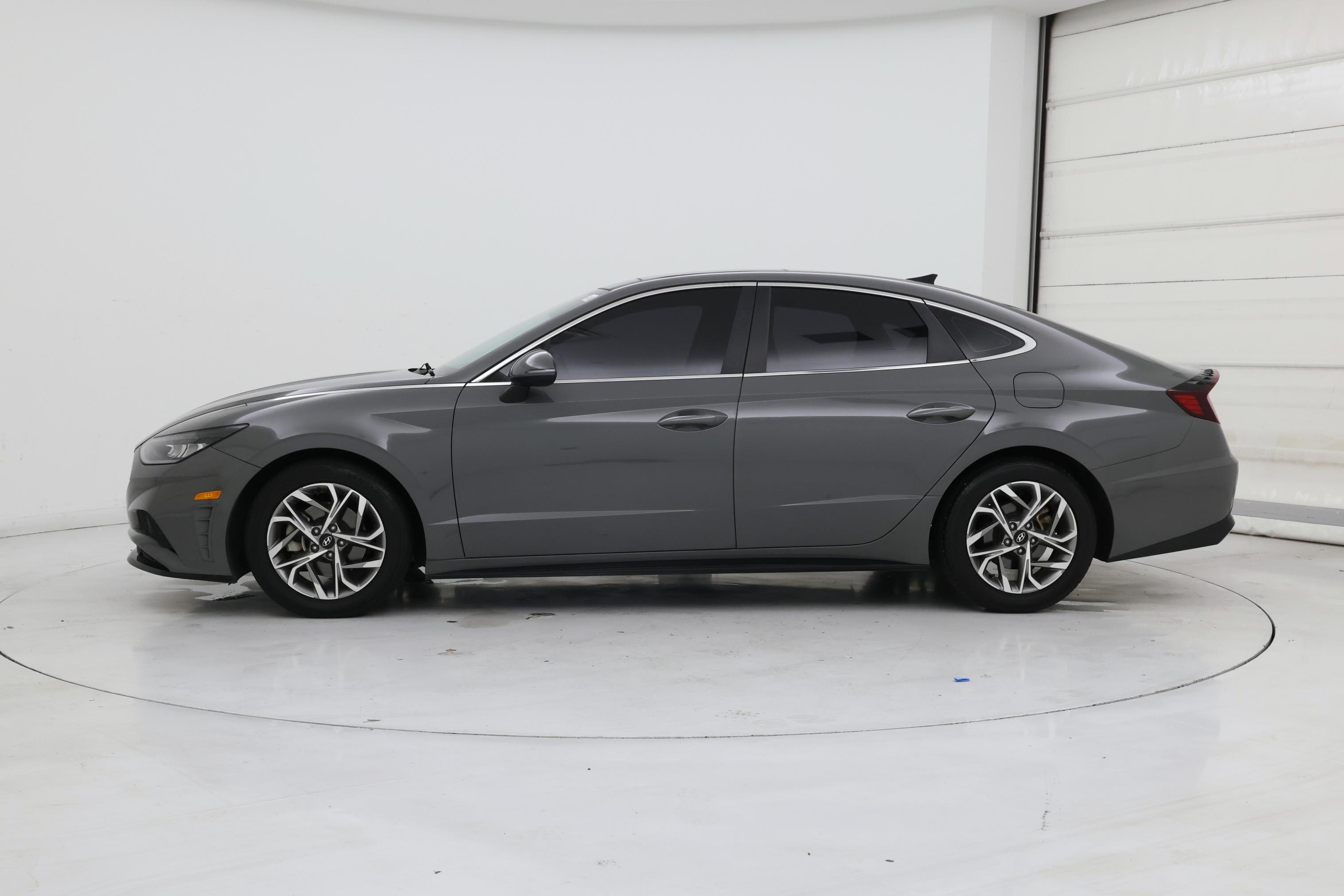 Thumbnail: 2021 Hyundai Sonata - 3