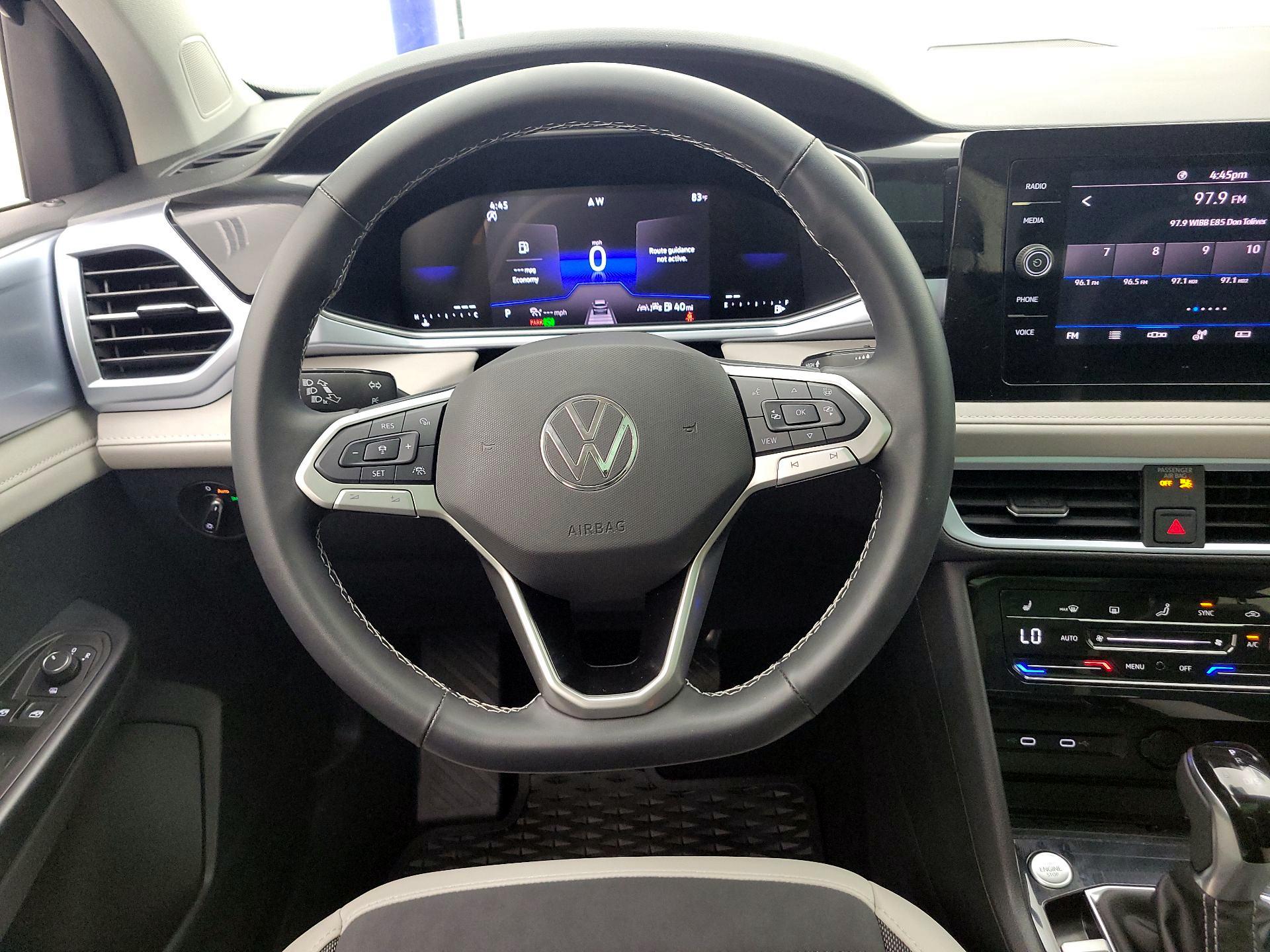 Thumbnail: 2025 Volkswagen Taos - 10