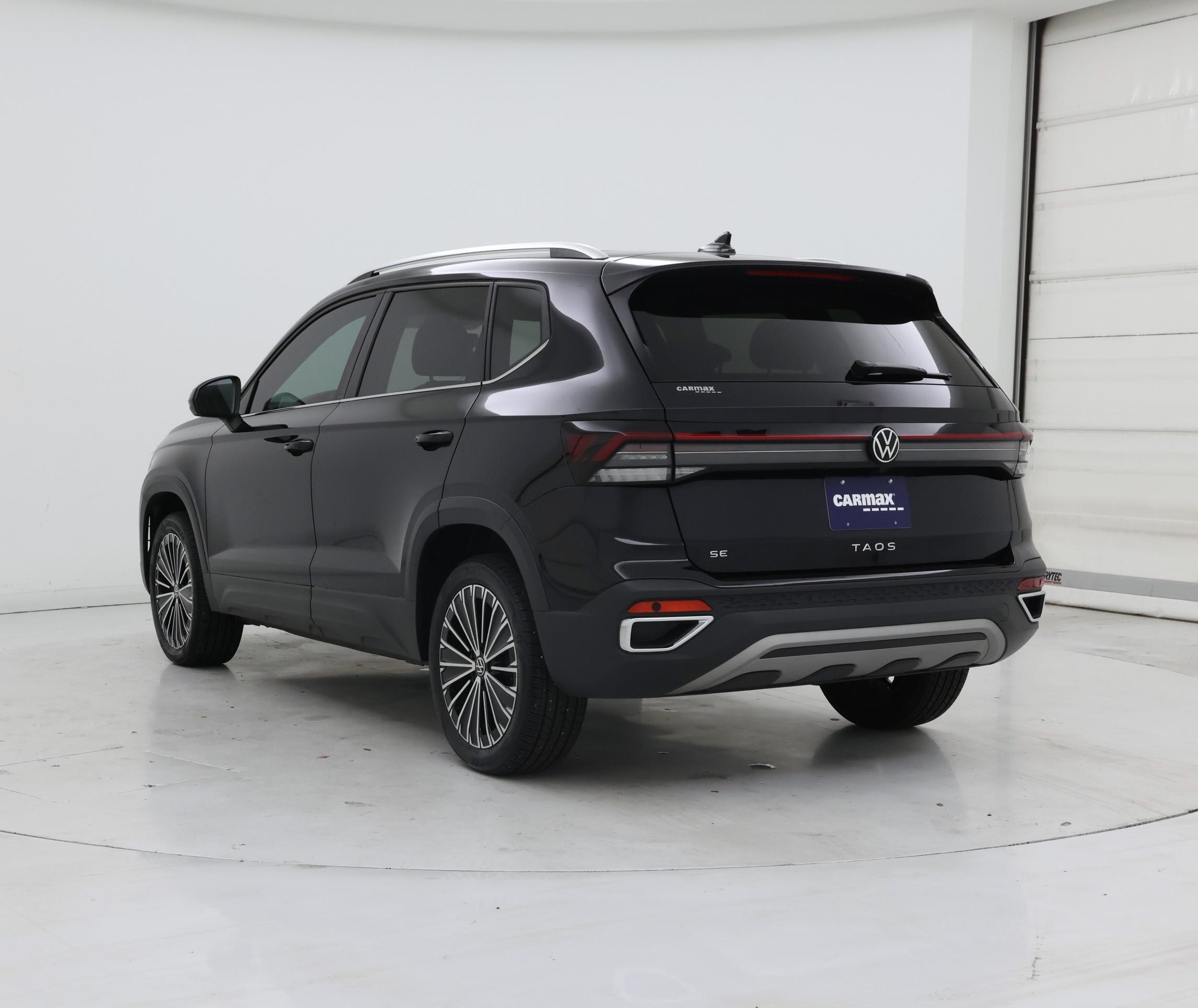 Thumbnail: 2025 Volkswagen Taos - 2
