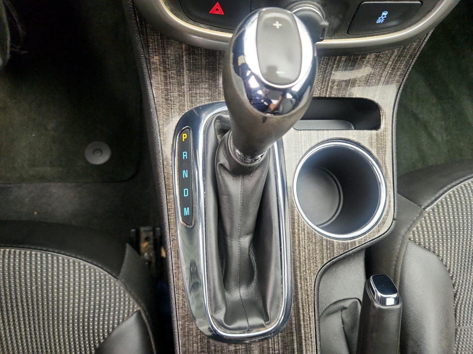 Thumbnail: 2016 Chevrolet Malibu - 17