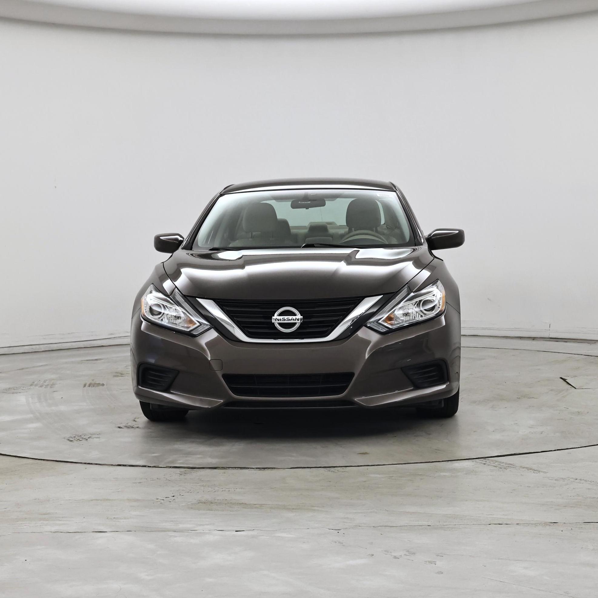 Thumbnail: 2017 Nissan Altima - 5