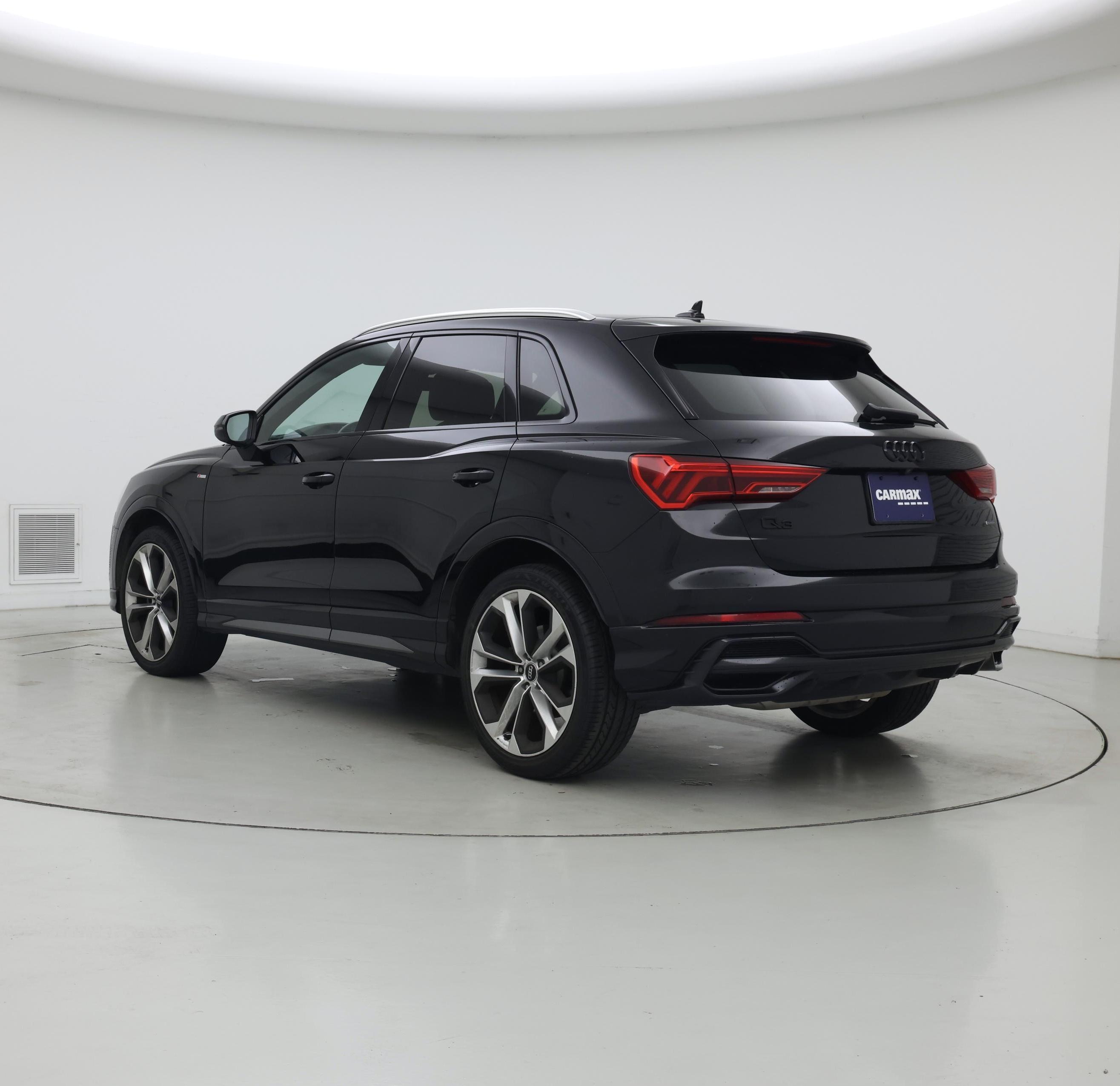 Thumbnail: 2020 Audi Q3 - 2
