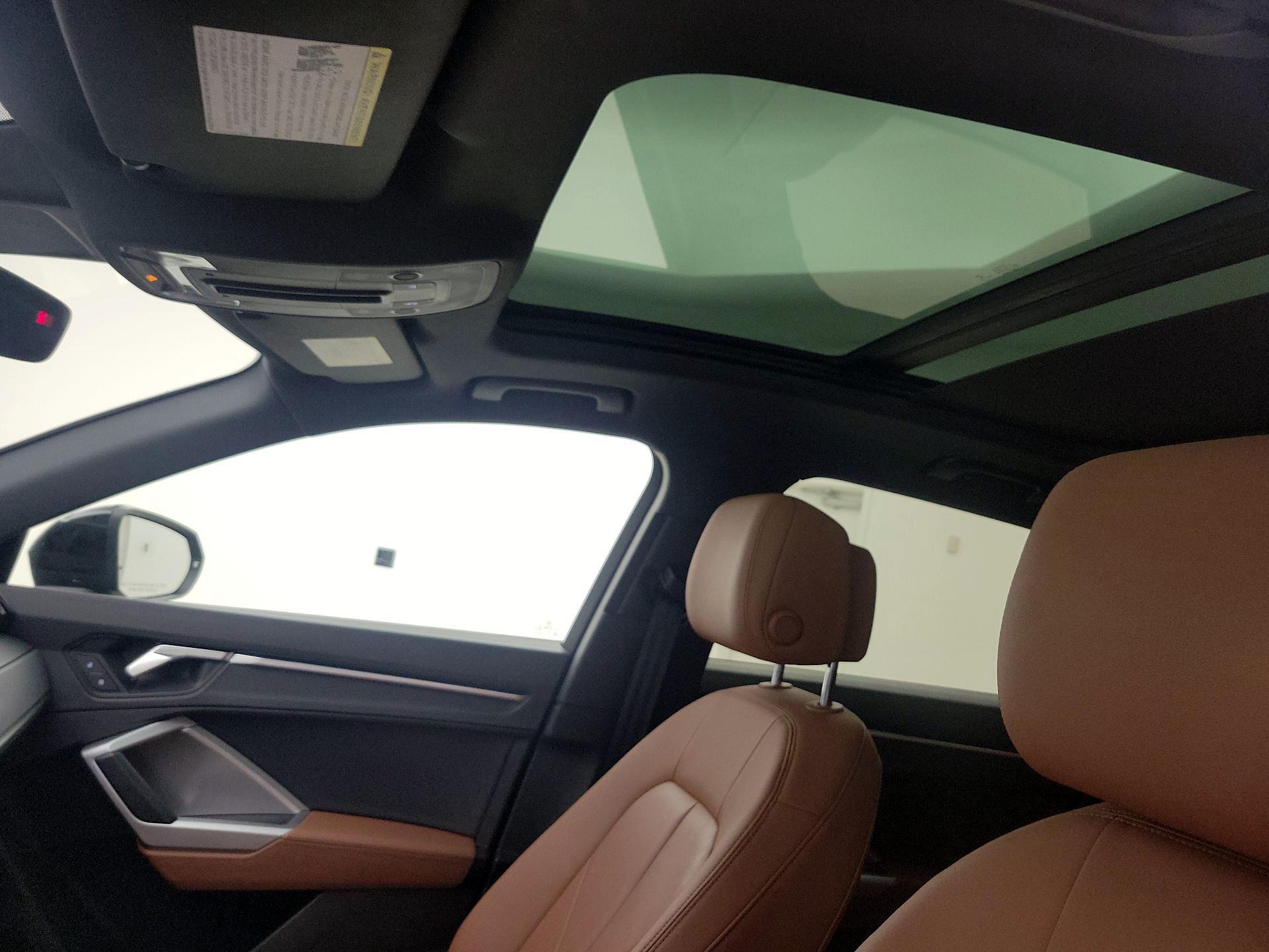Thumbnail: 2020 Audi Q3 - 20