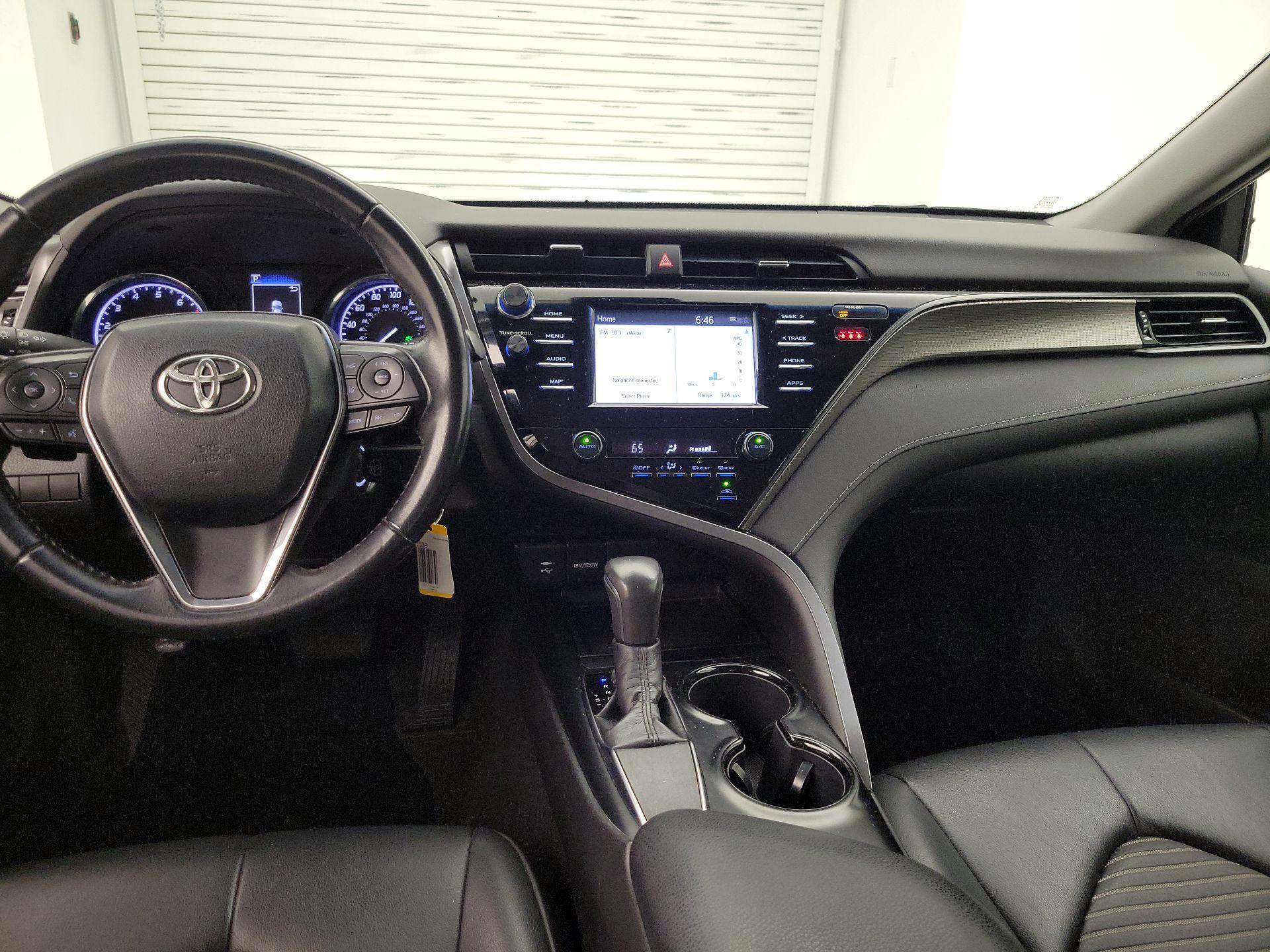 Thumbnail: 2019 Toyota Camry - 9