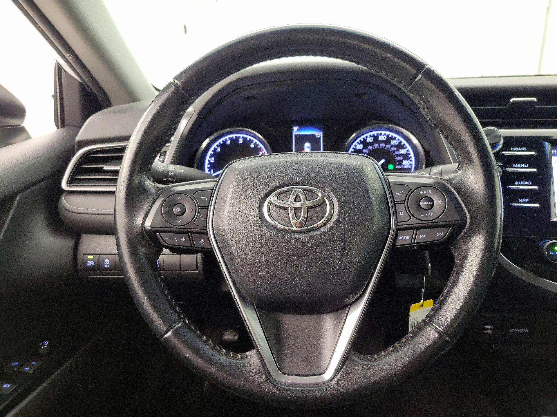 Thumbnail: 2019 Toyota Camry - 10