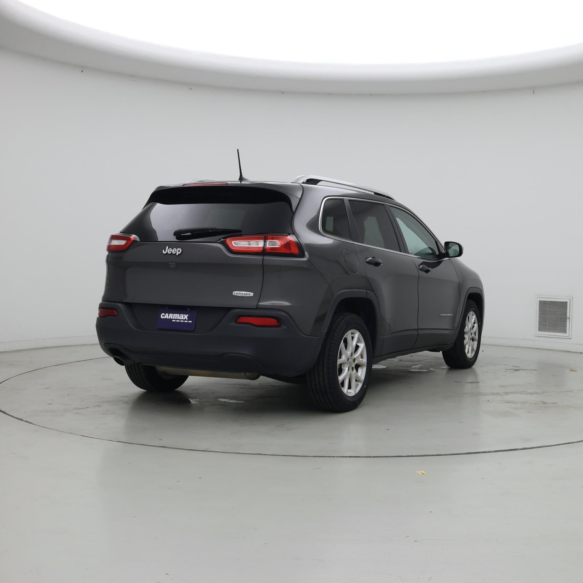Thumbnail: 2018 Jeep Cherokee - 8
