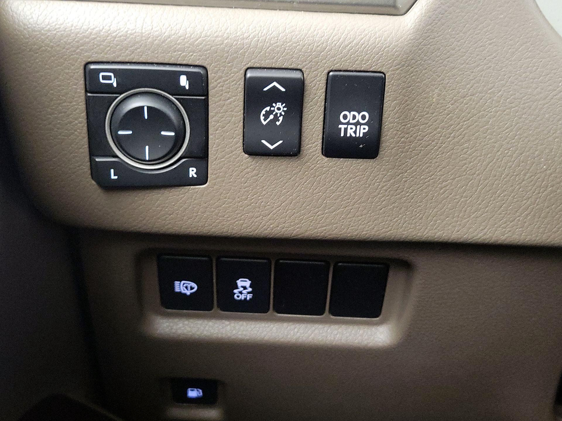 Thumbnail: 2017 Lexus GX - 13