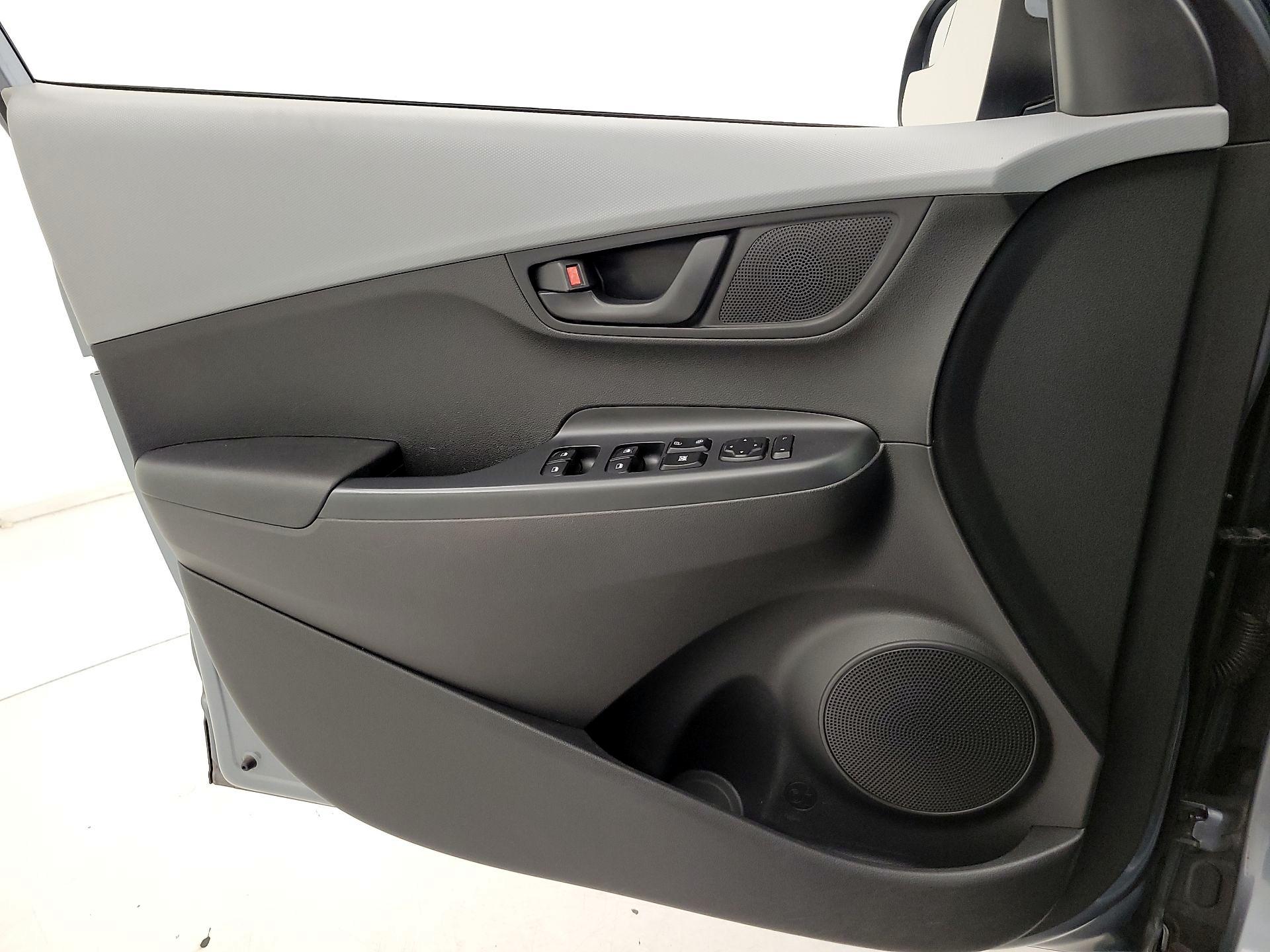 Thumbnail: 2018 Hyundai Kona - 12
