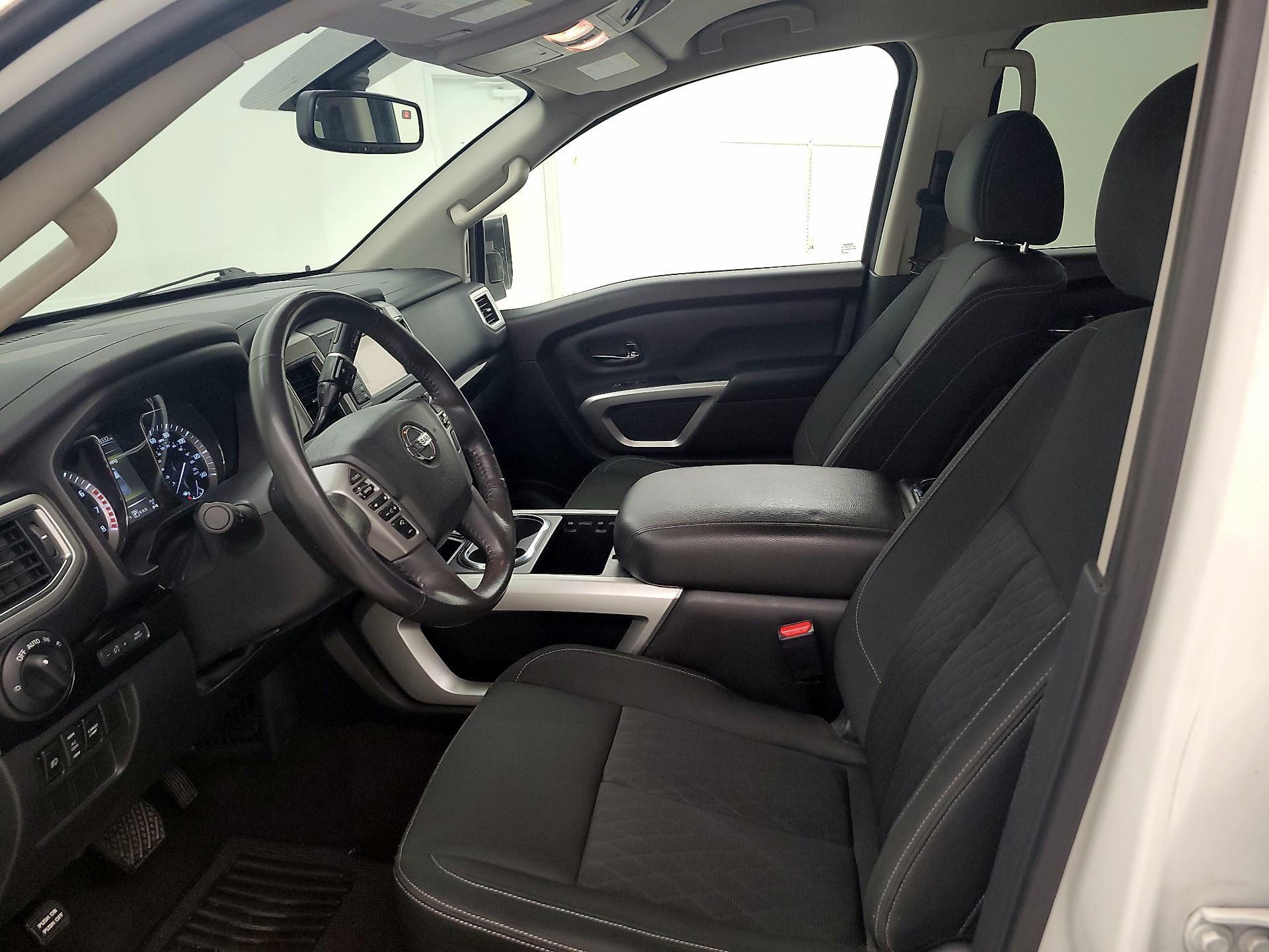 Thumbnail: 2017 Nissan Titan - 11