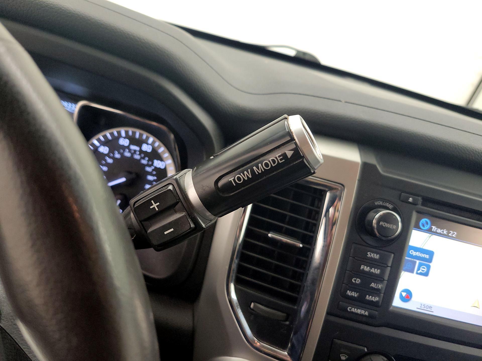 Thumbnail: 2017 Nissan Titan - 18