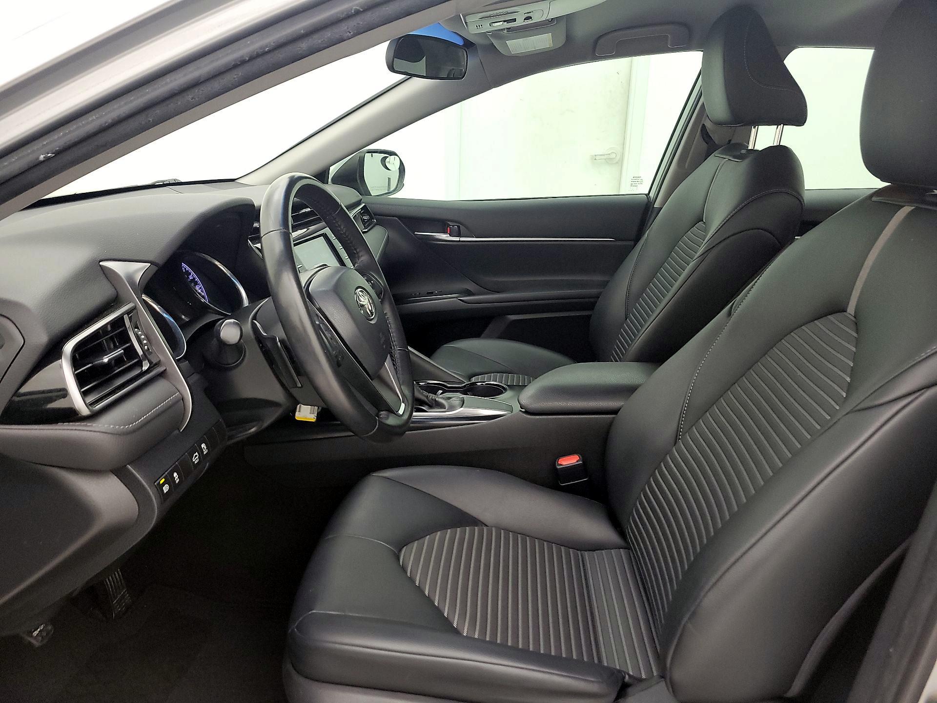 Thumbnail: 2019 Toyota Camry - 11