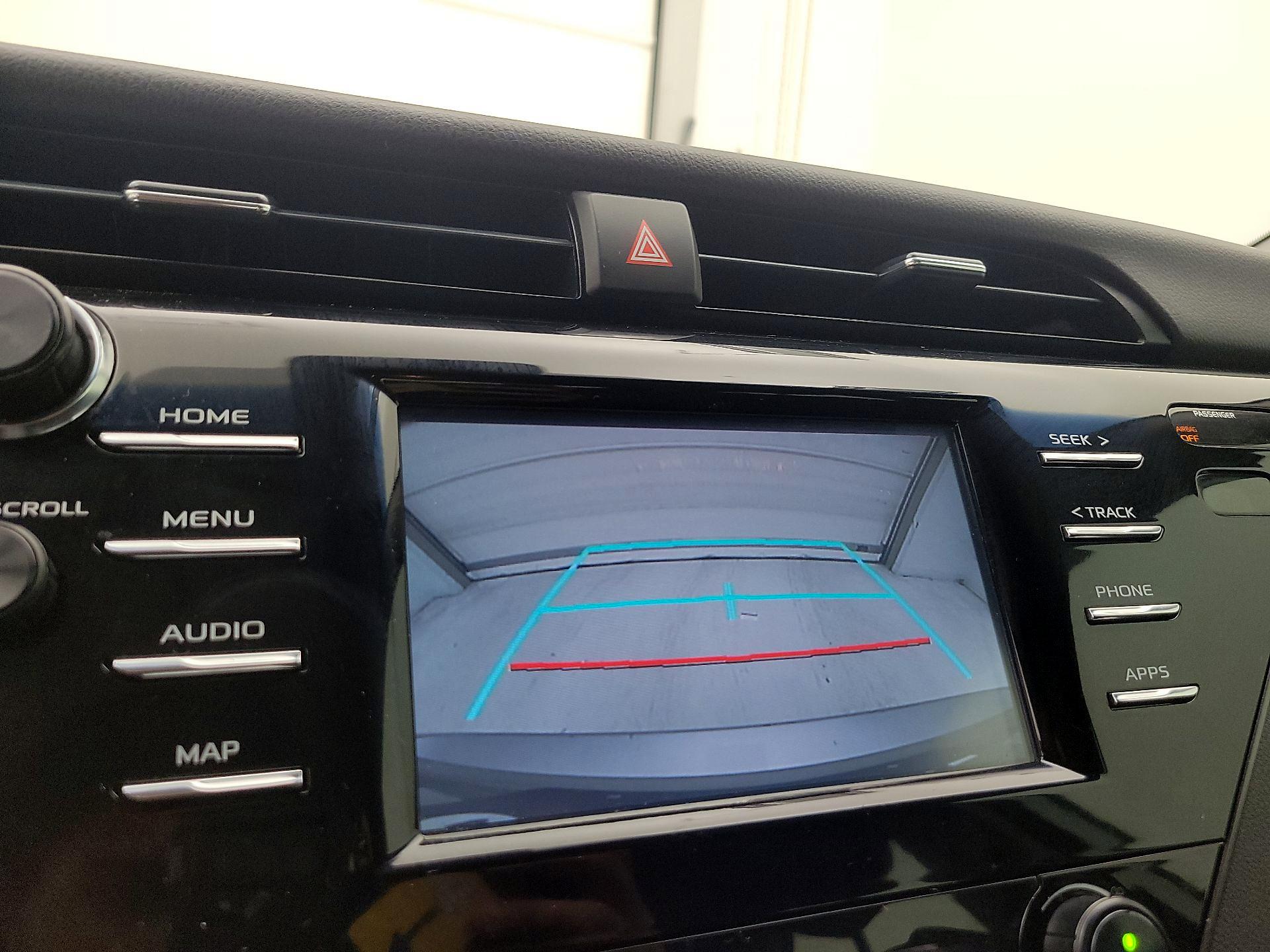 Thumbnail: 2019 Toyota Camry - 14