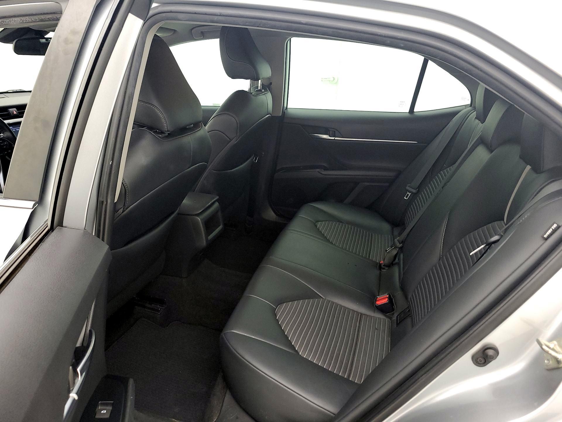 Thumbnail: 2019 Toyota Camry - 19