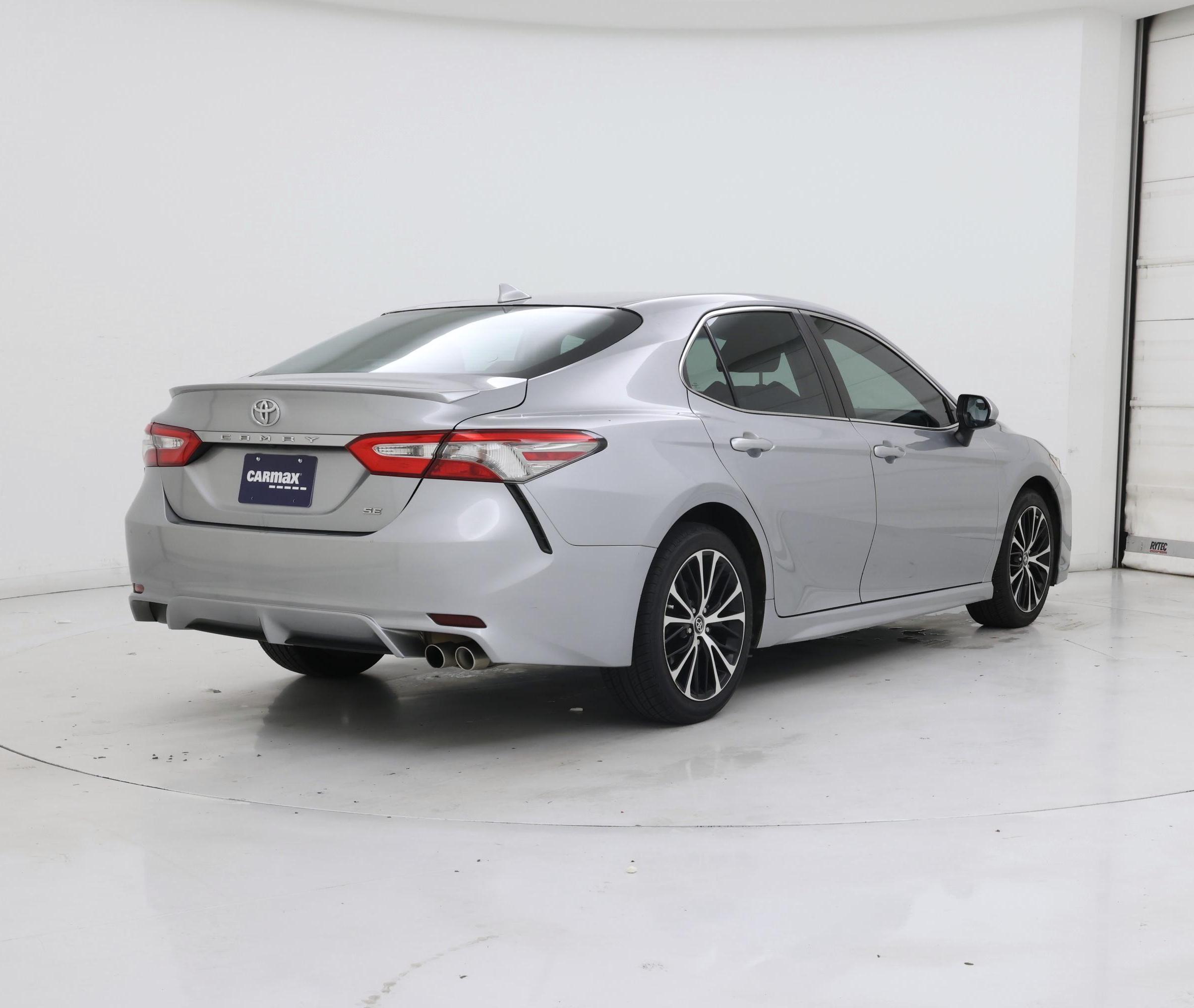 Thumbnail: 2019 Toyota Camry - 8